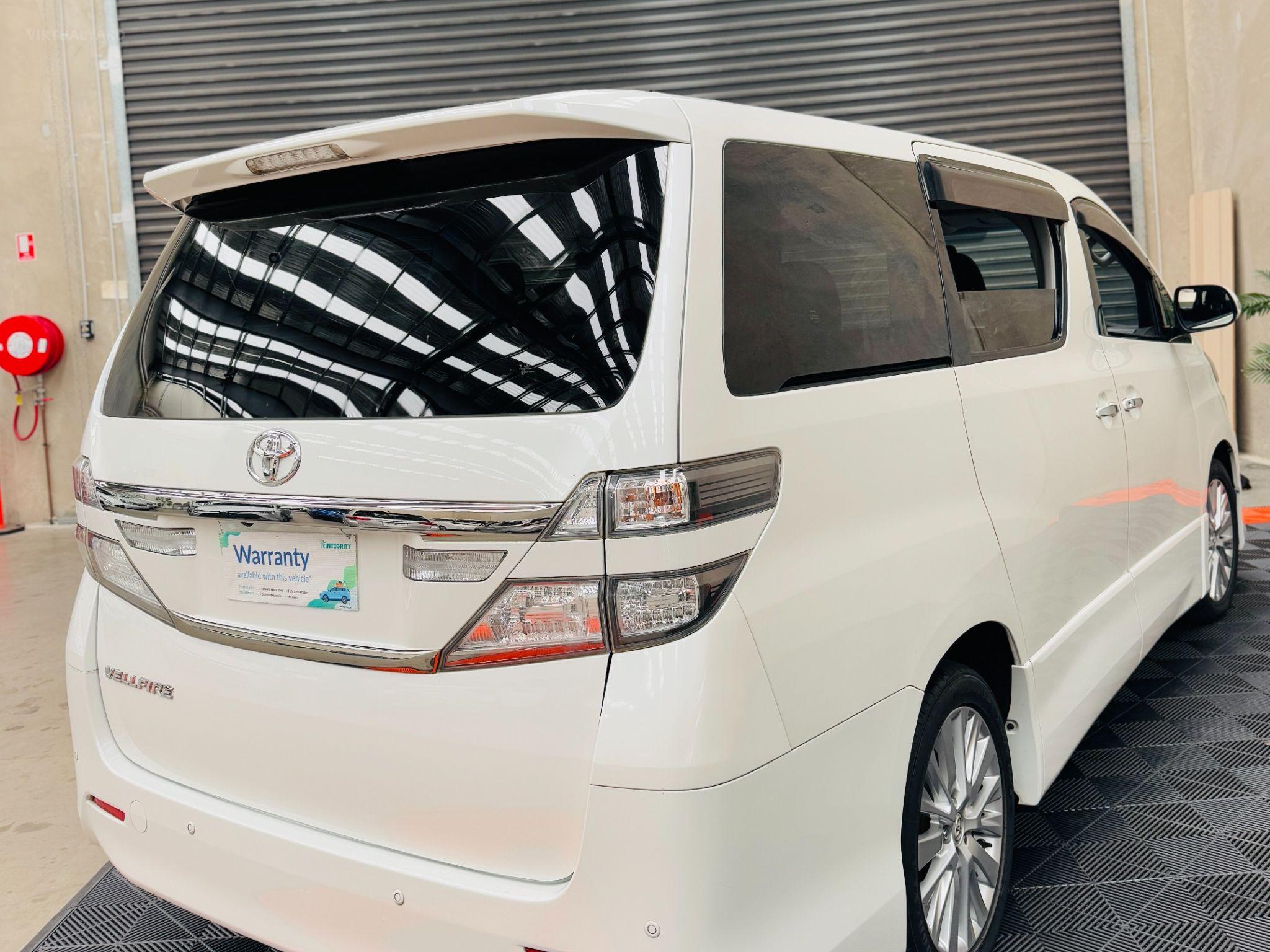 TOYOTA VELLFIRE
