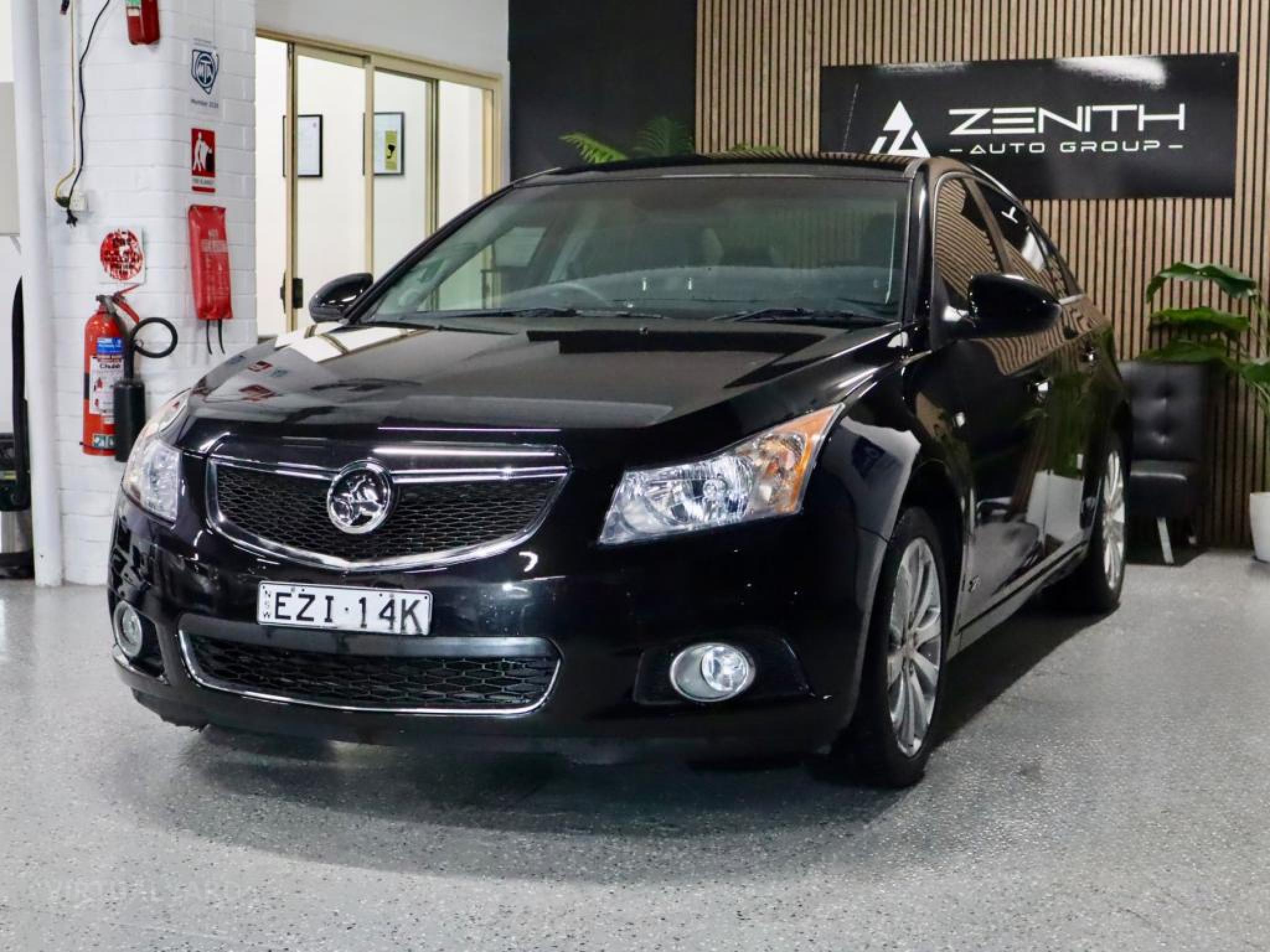 HOLDEN CRUZE