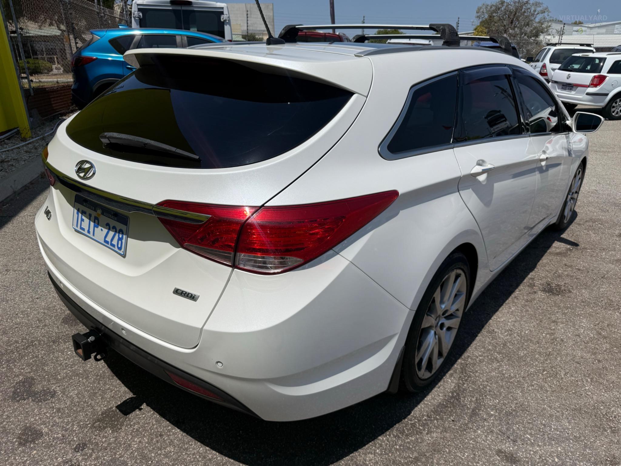 HYUNDAI i40