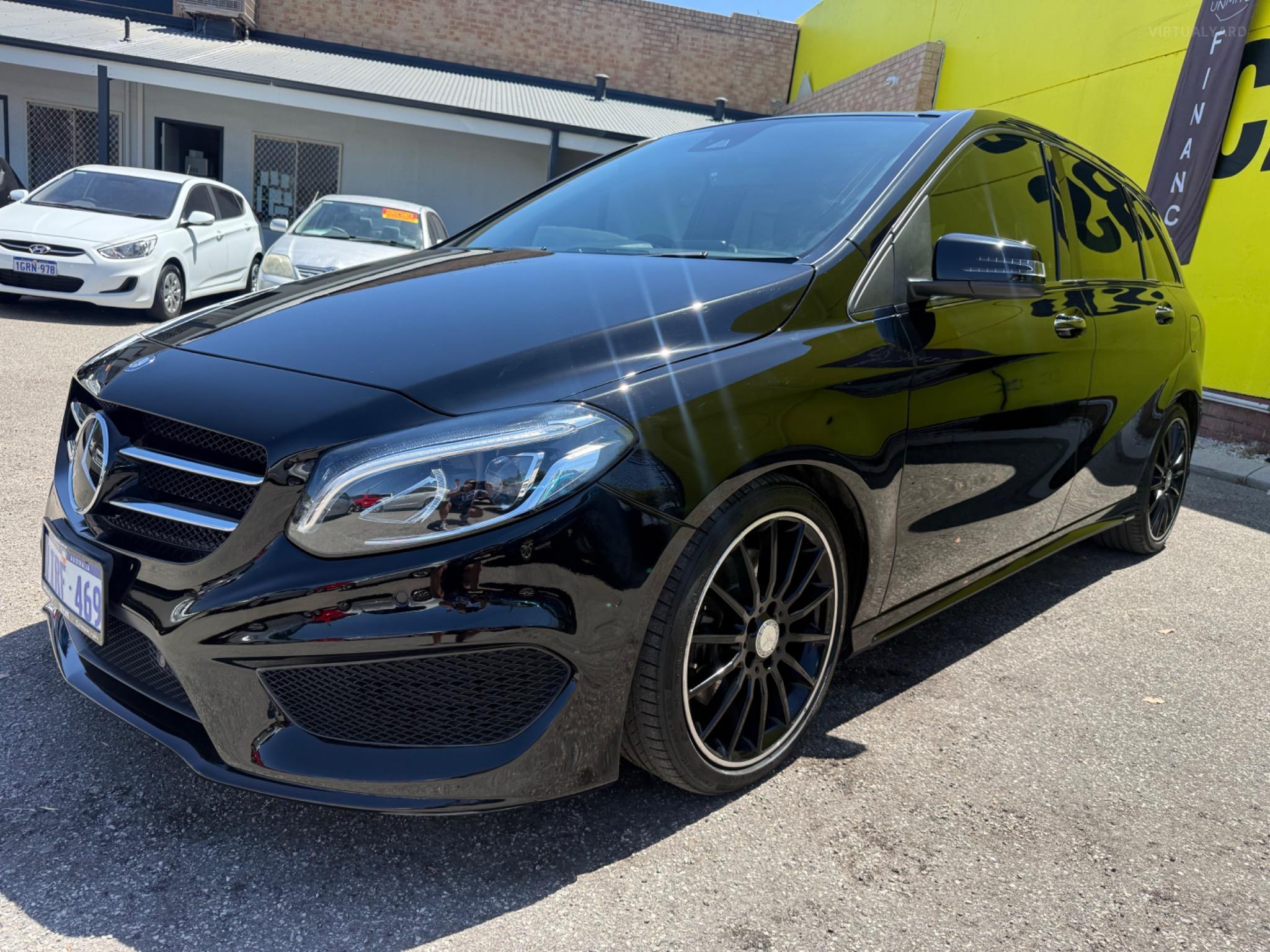 MERCEDES-BENZ B250
