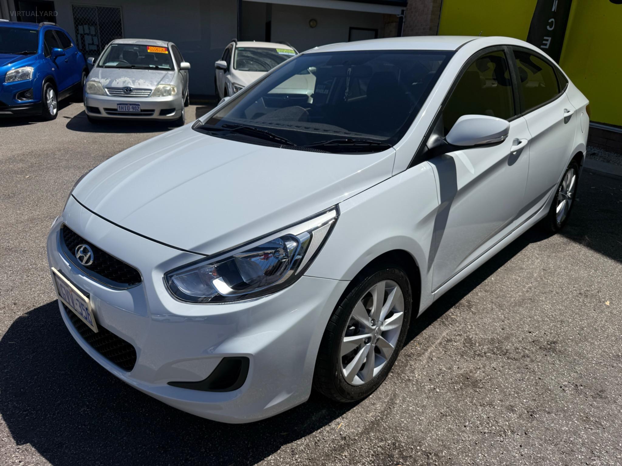HYUNDAI ACCENT