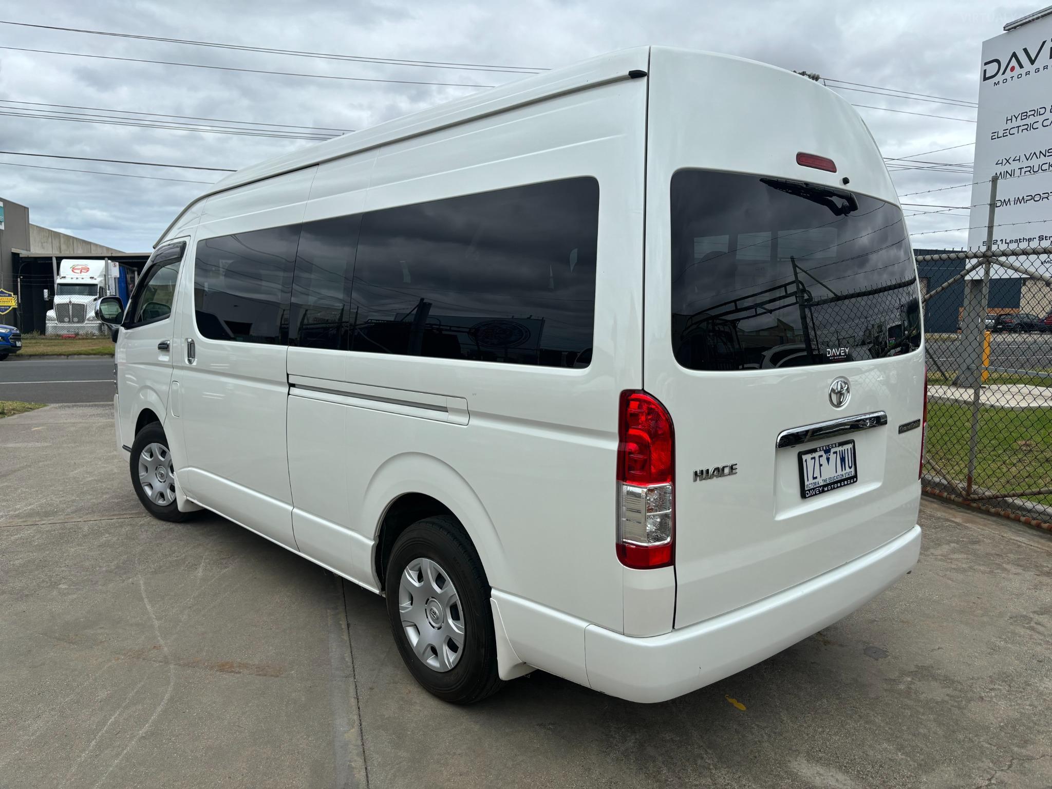 2018 Toyota Hiace Grand Cabin 4WD