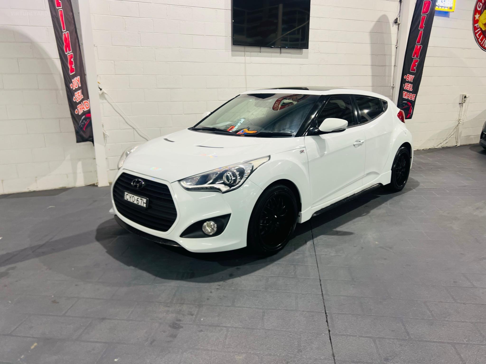HYUNDAI VELOSTER