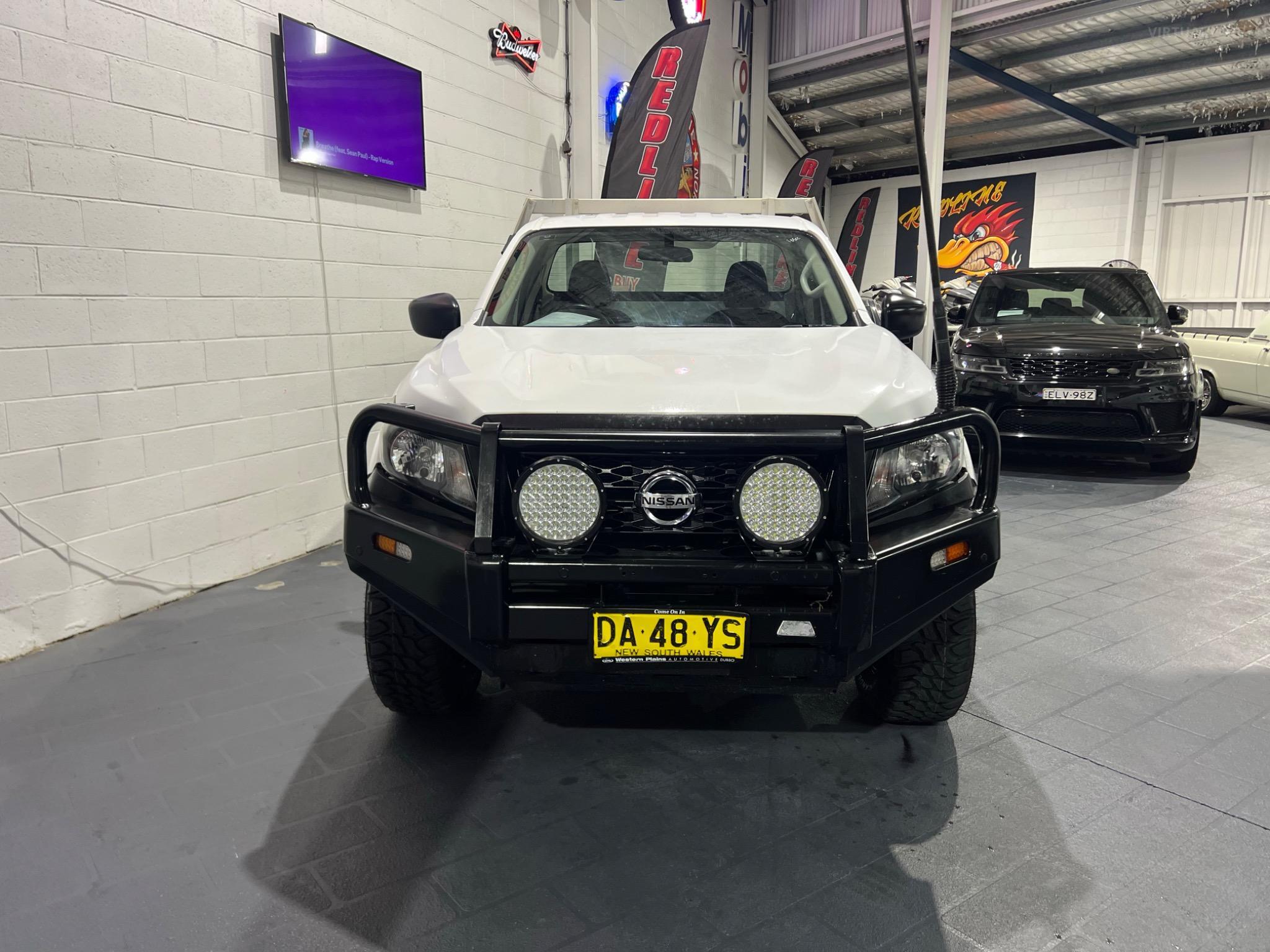 NISSAN NAVARA