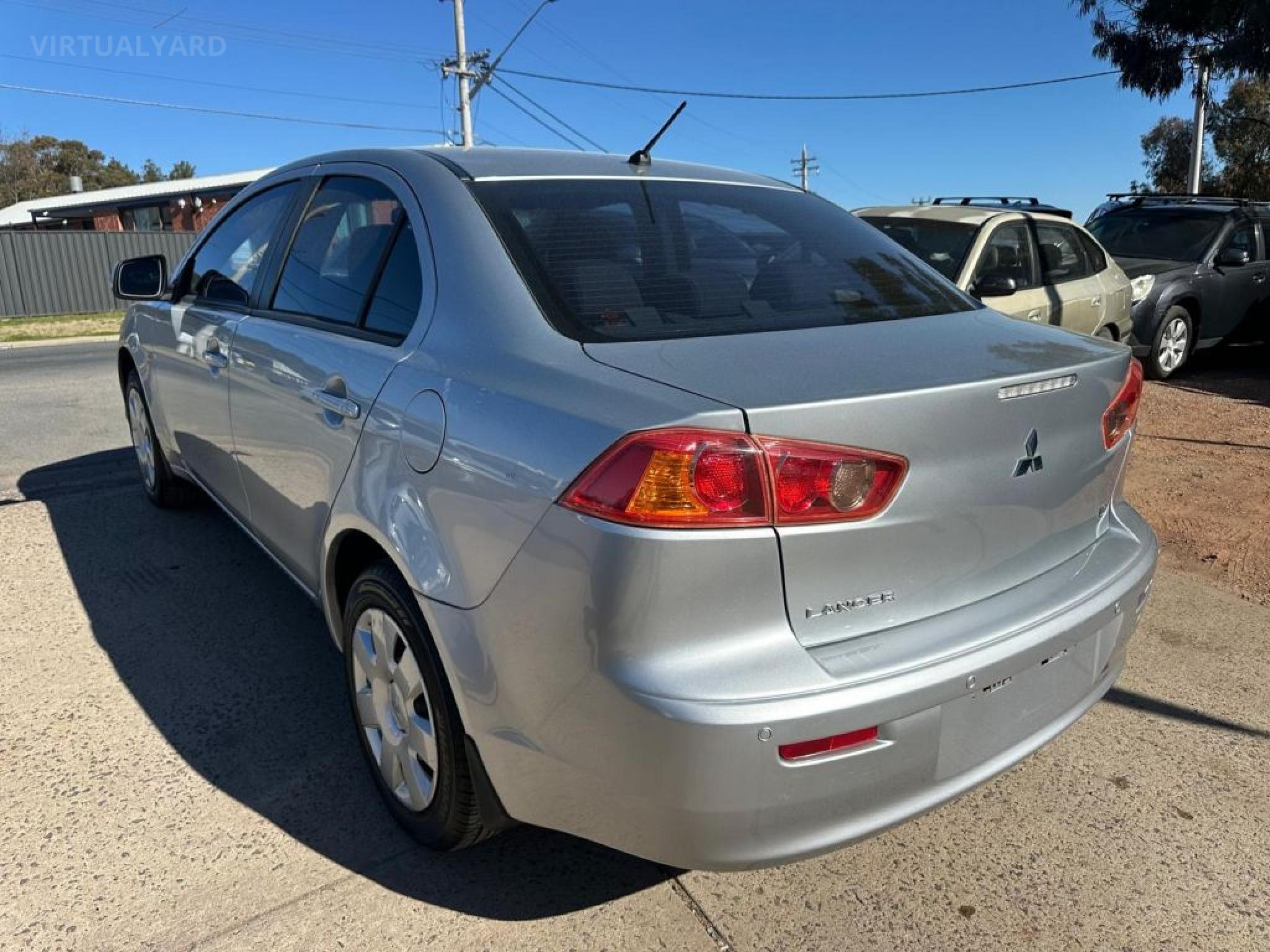 MITSUBISHI LANCER