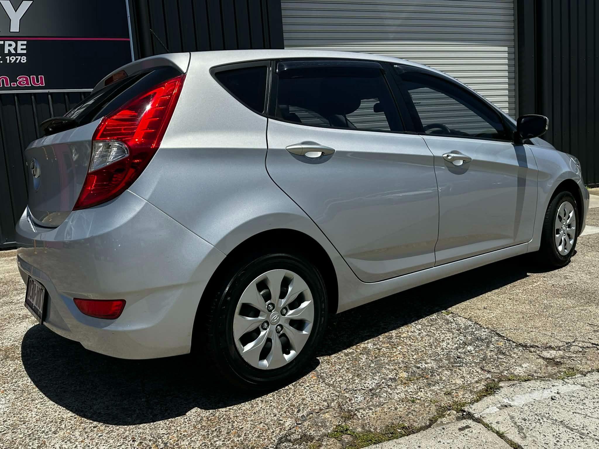 HYUNDAI ACCENT