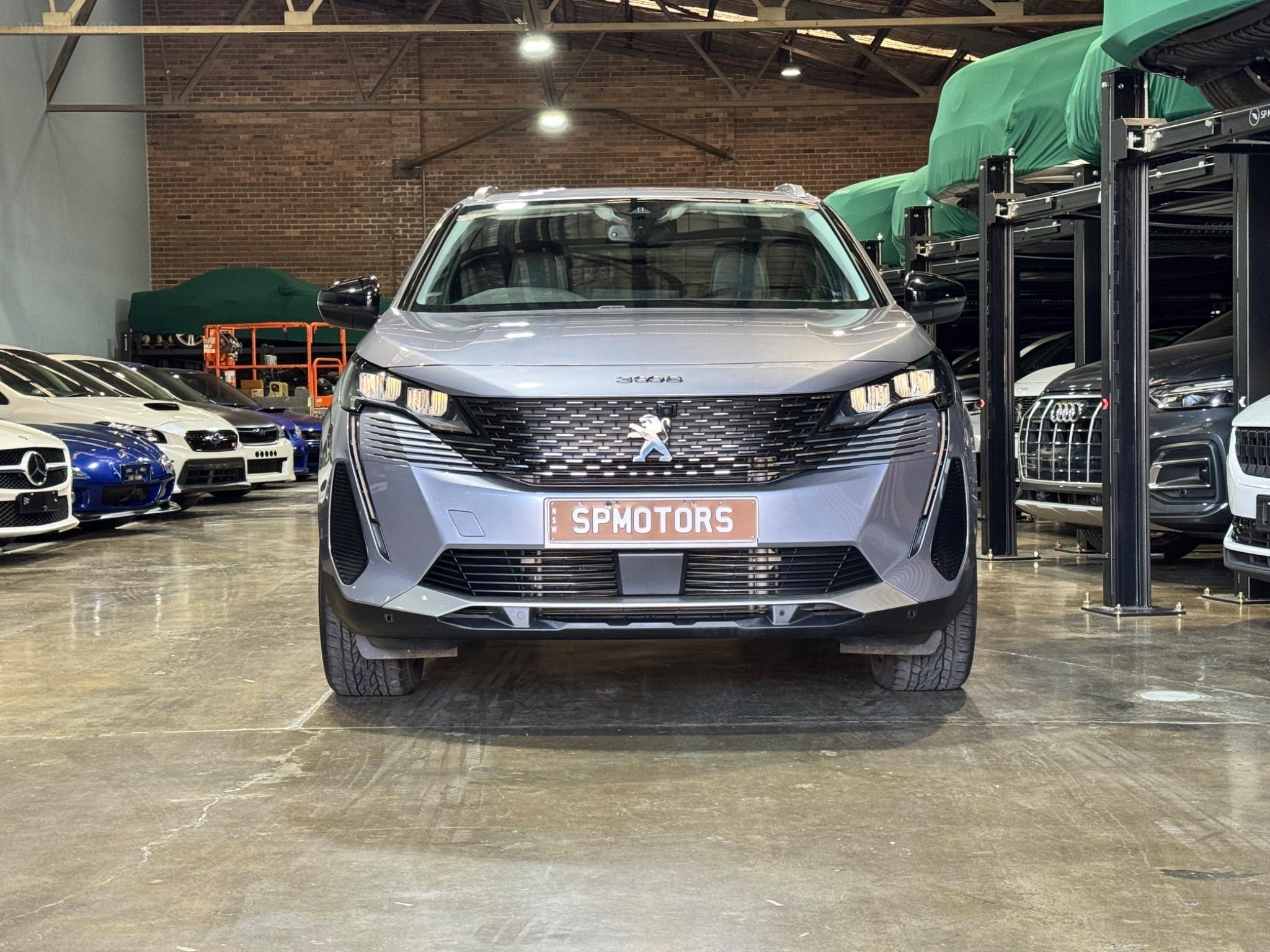 PEUGEOT 3008