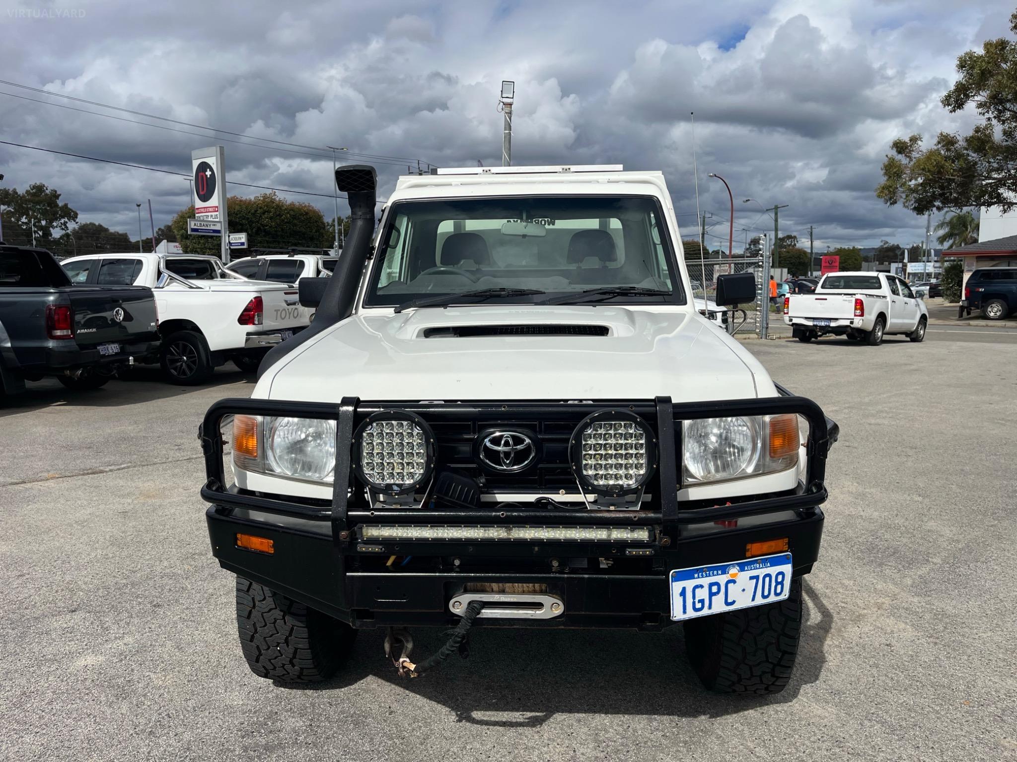 TOYOTA LANDCRUISER