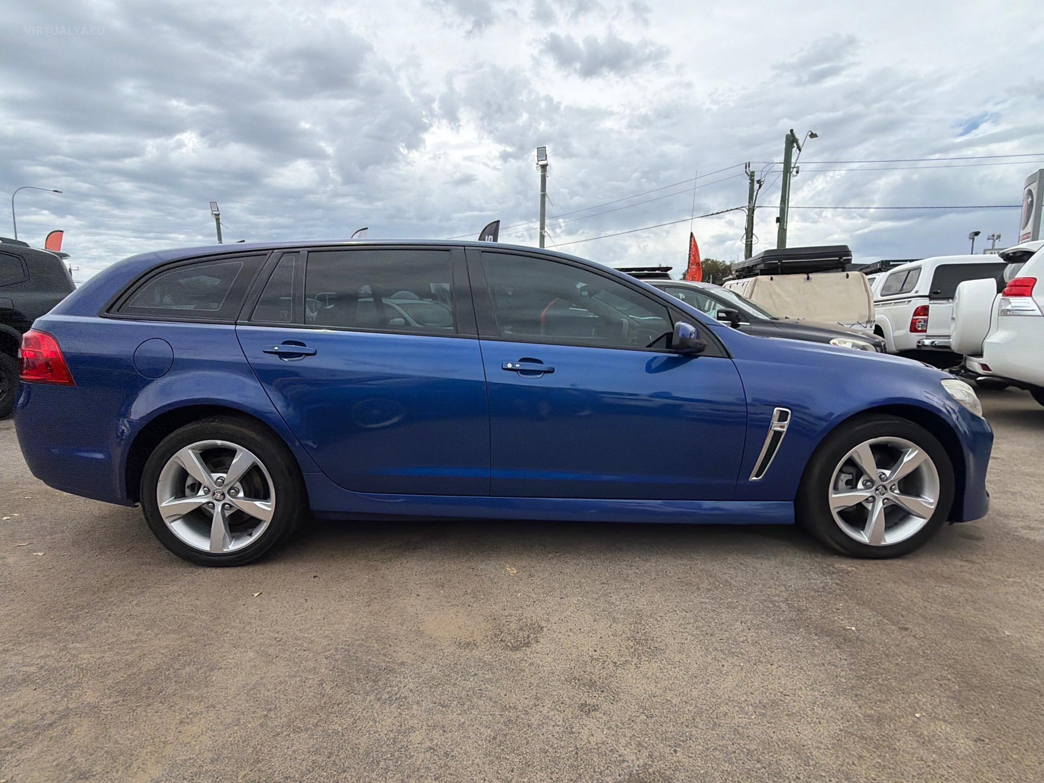 HOLDEN COMMODORE