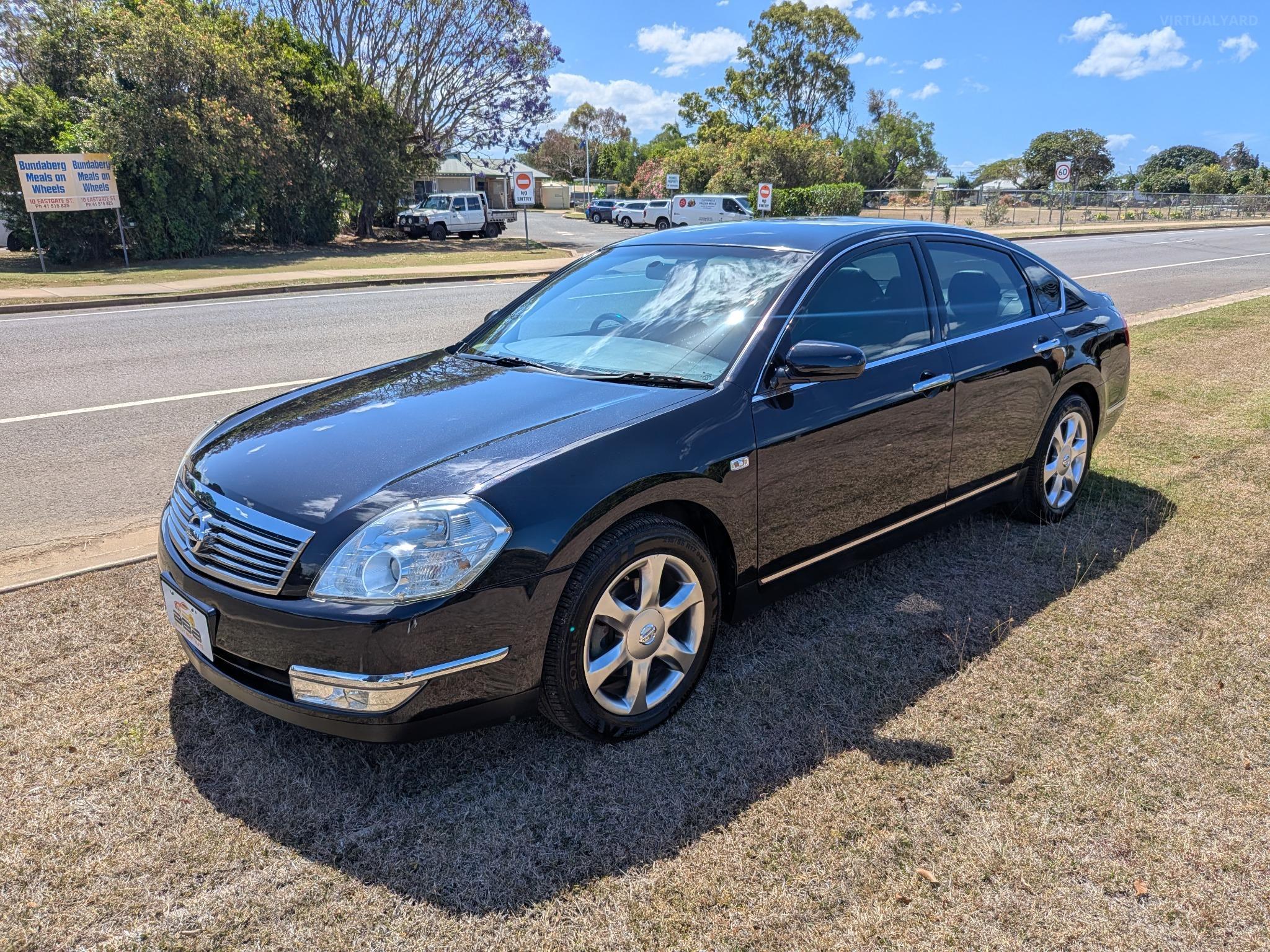 NISSAN MAXIMA