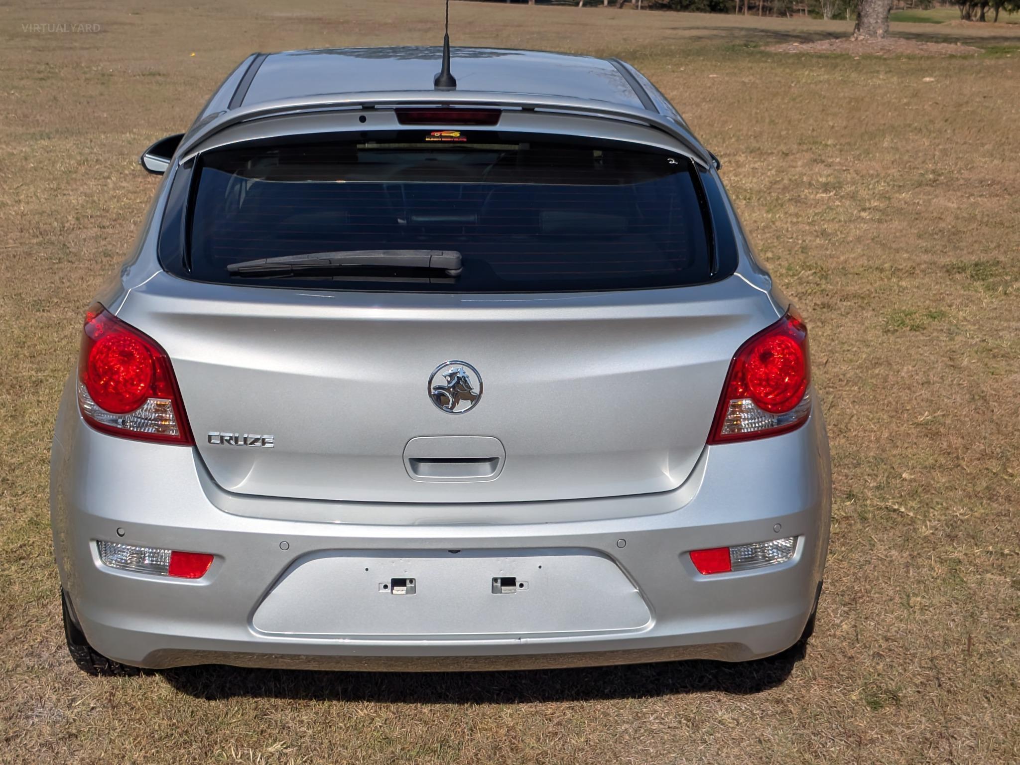 HOLDEN CRUZE