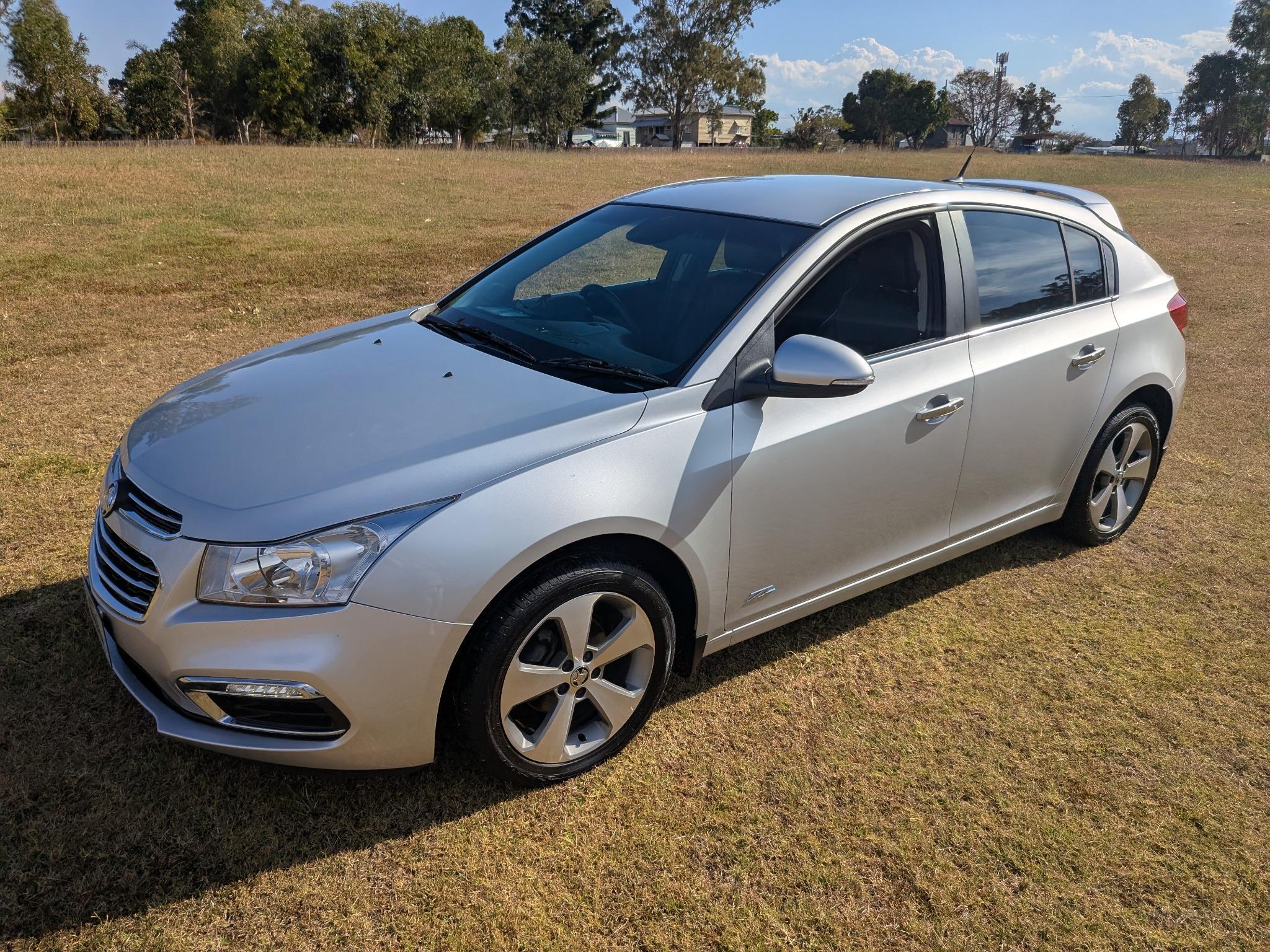 HOLDEN CRUZE