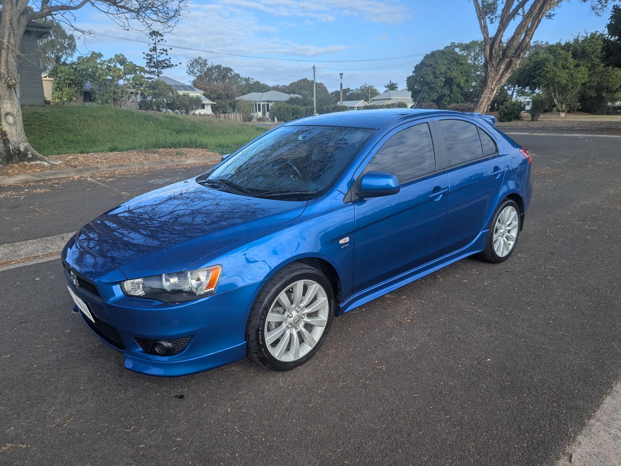 MITSUBISHI LANCER