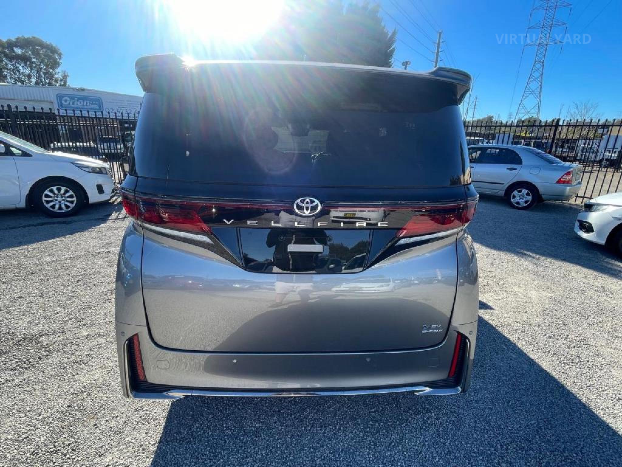 TOYOTA VELLFIRE