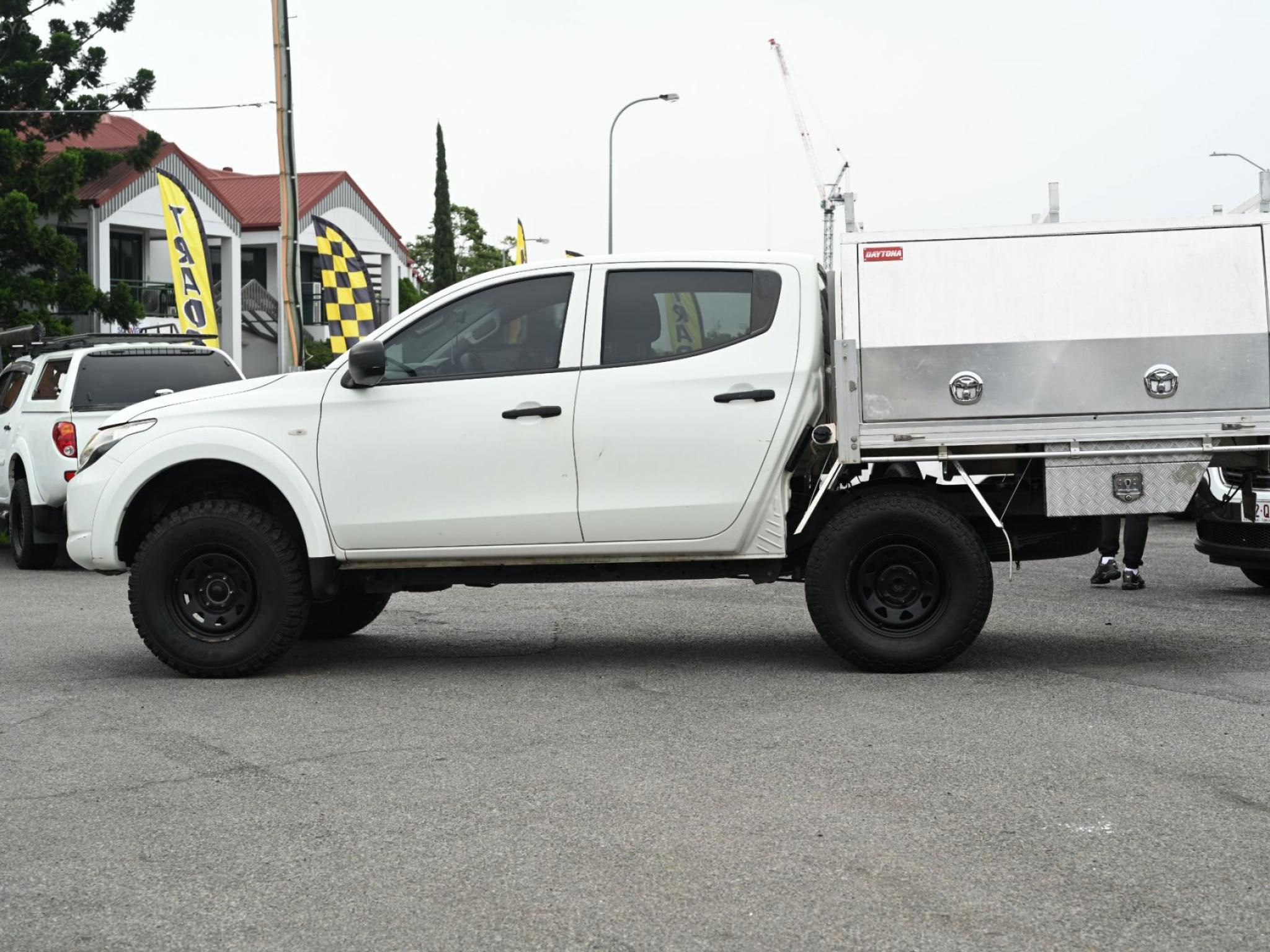 Mitsubishi Triton
