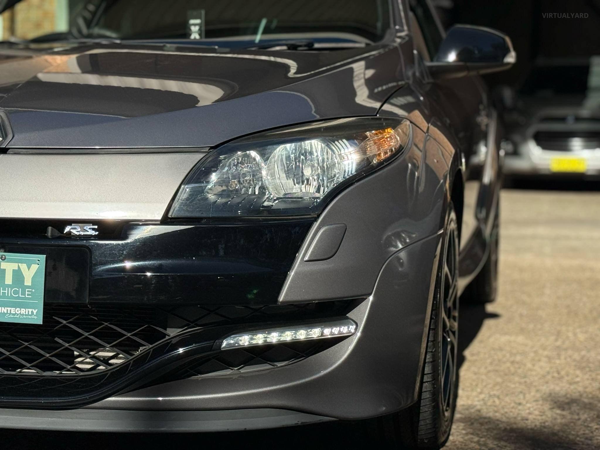 RENAULT MEGANE
