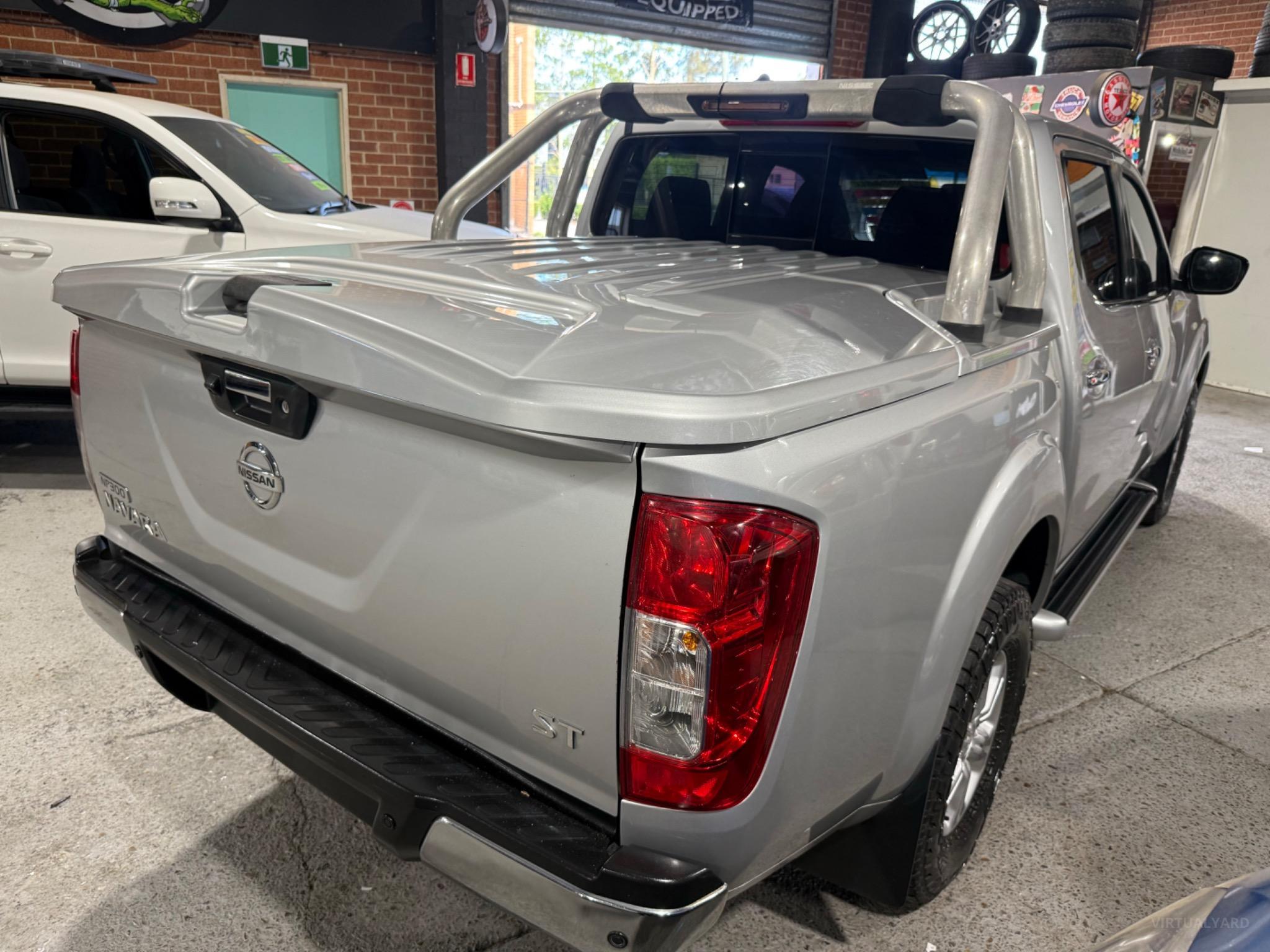 NISSAN NAVARA
