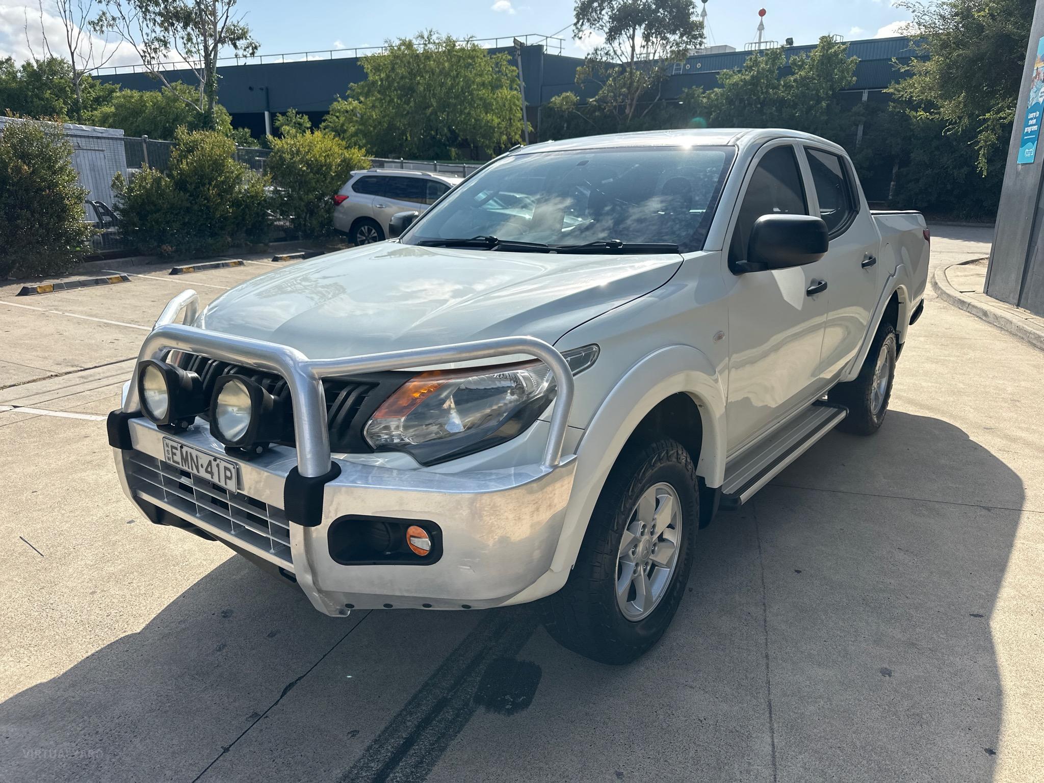 MITSUBISHI TRITON MQ MY17 GLX+ UTILITY DOUBLE CAB 4DR MAN 6SP 4X4 985KG 2.4DT image 15