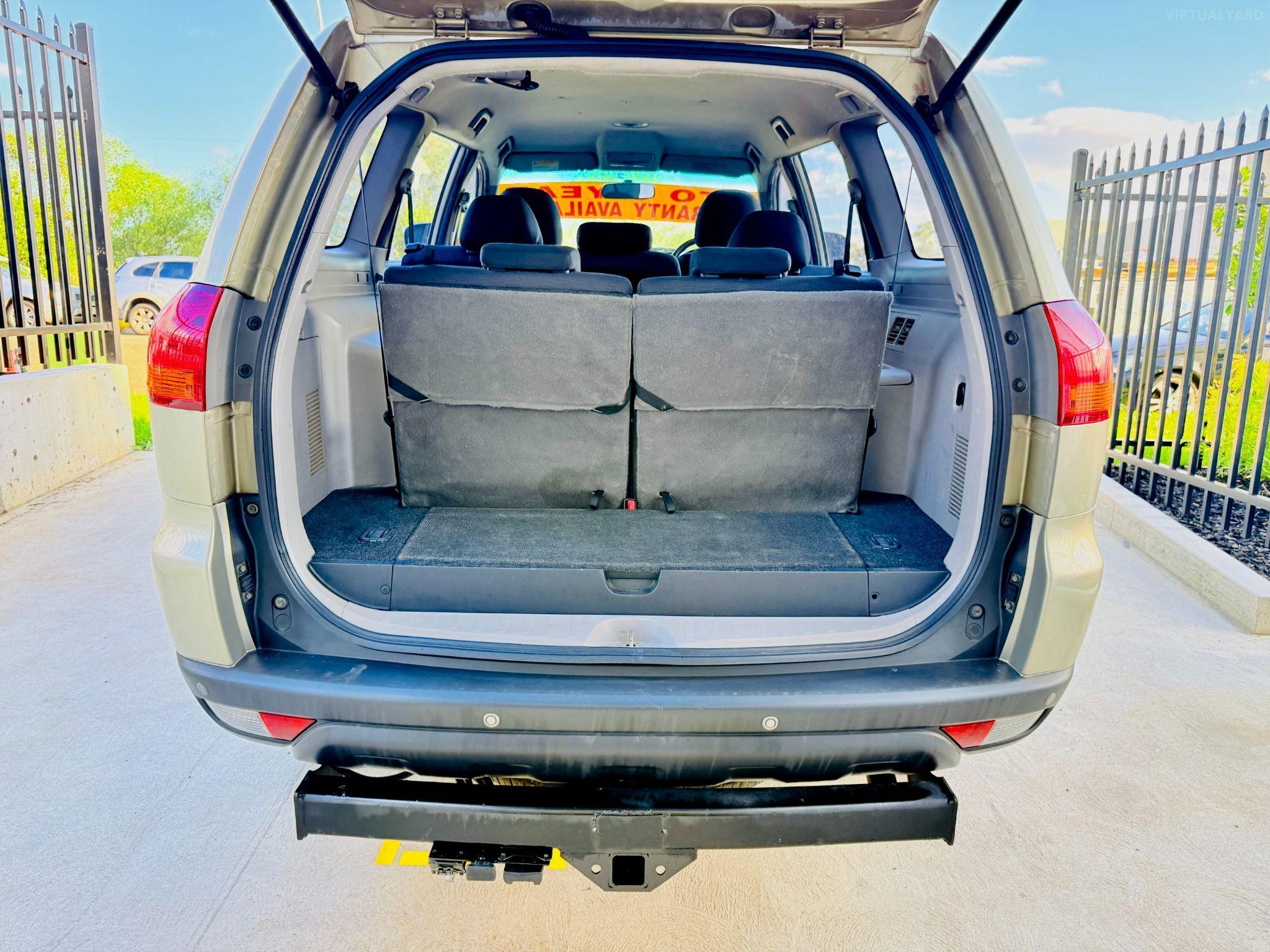 MITSUBISHI CHALLENGER