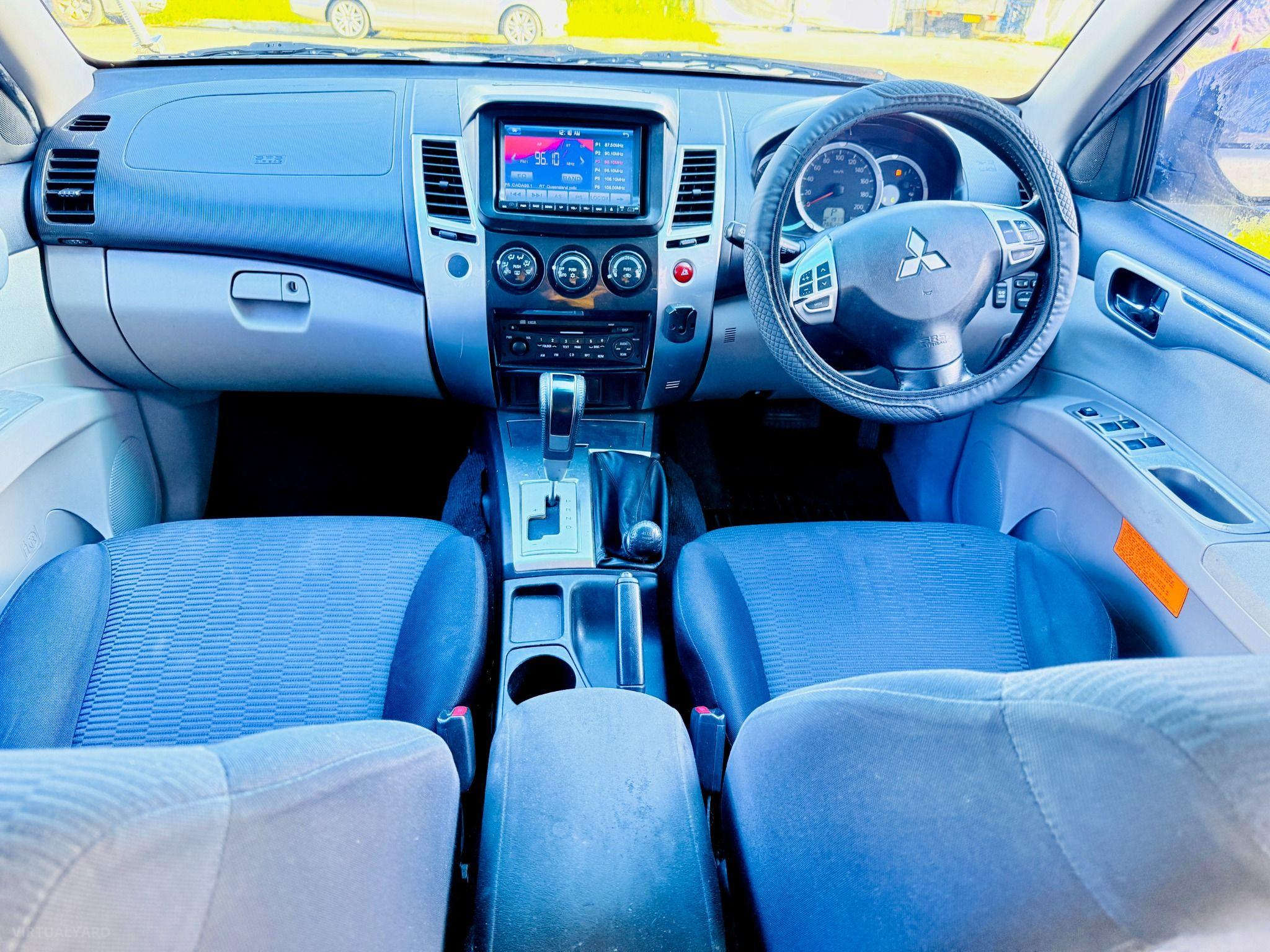 MITSUBISHI CHALLENGER