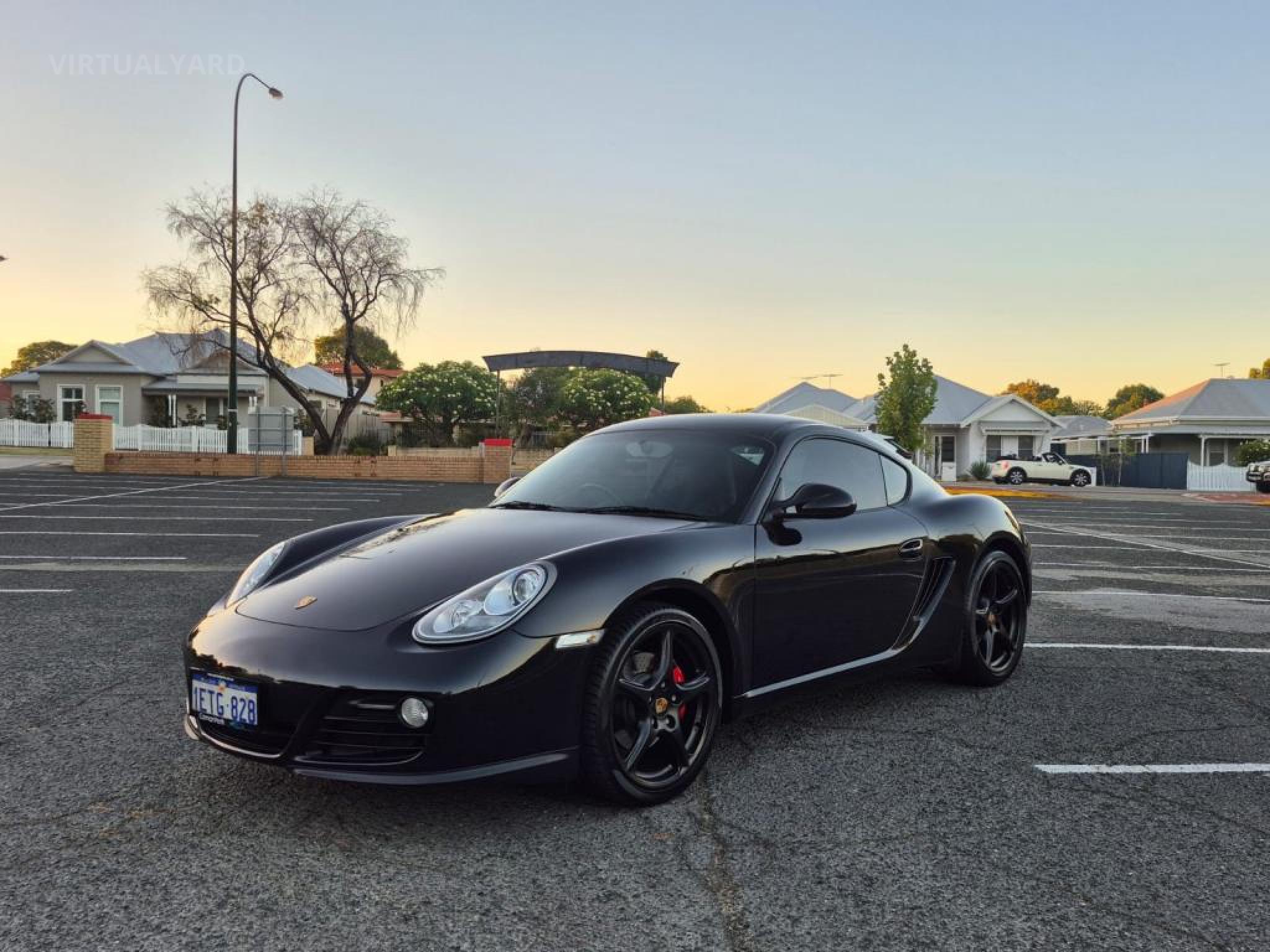 PORSCHE CAYMAN
