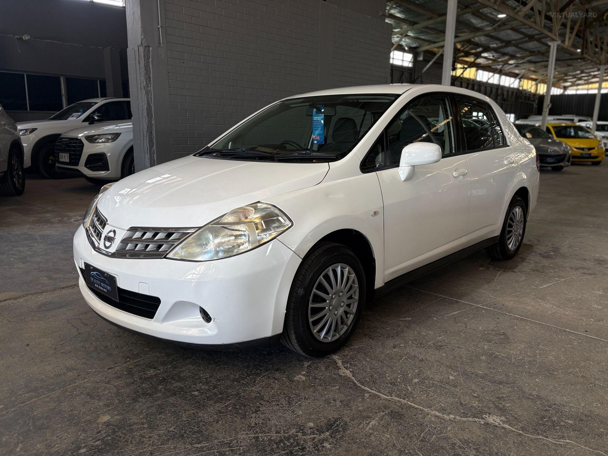 NISSAN TIIDA