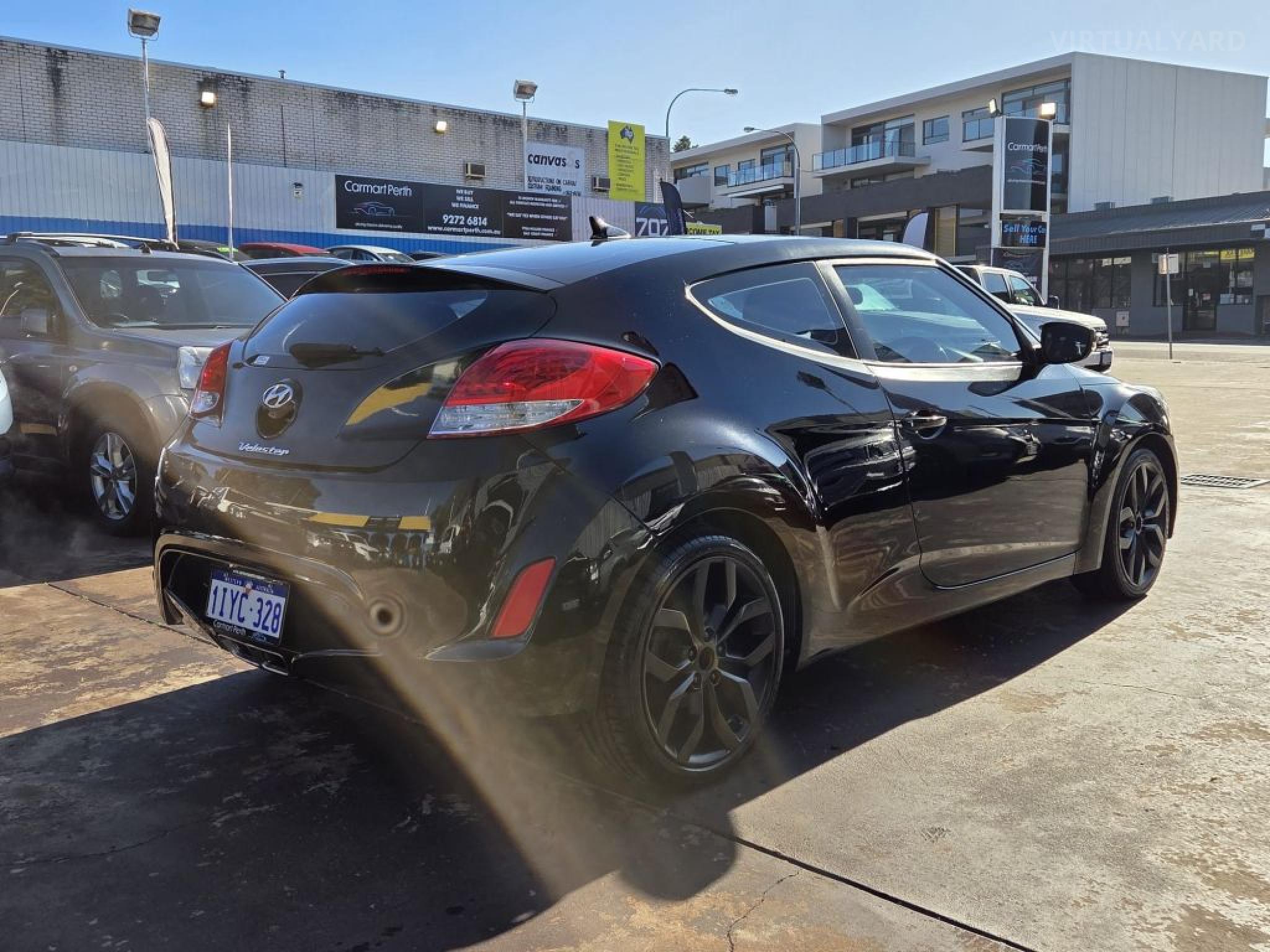 HYUNDAI VELOSTER