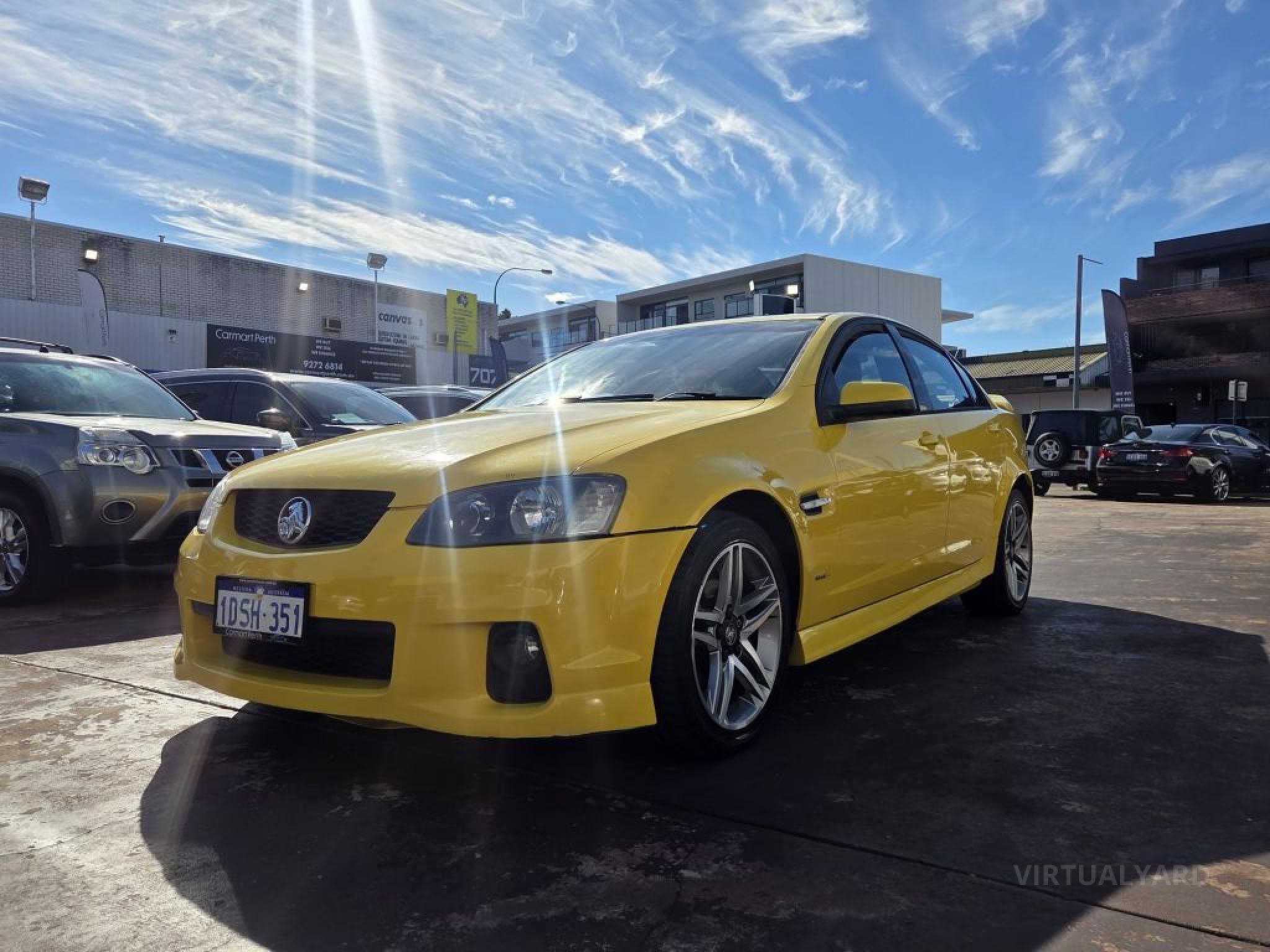 HOLDEN COMMODORE