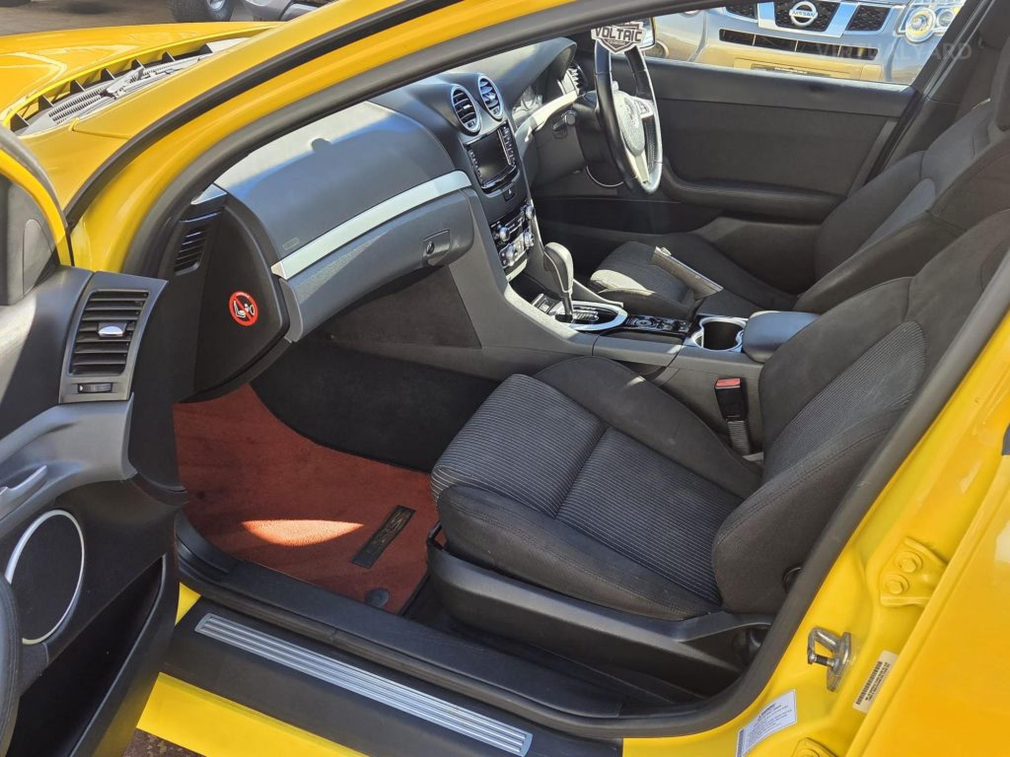 HOLDEN COMMODORE