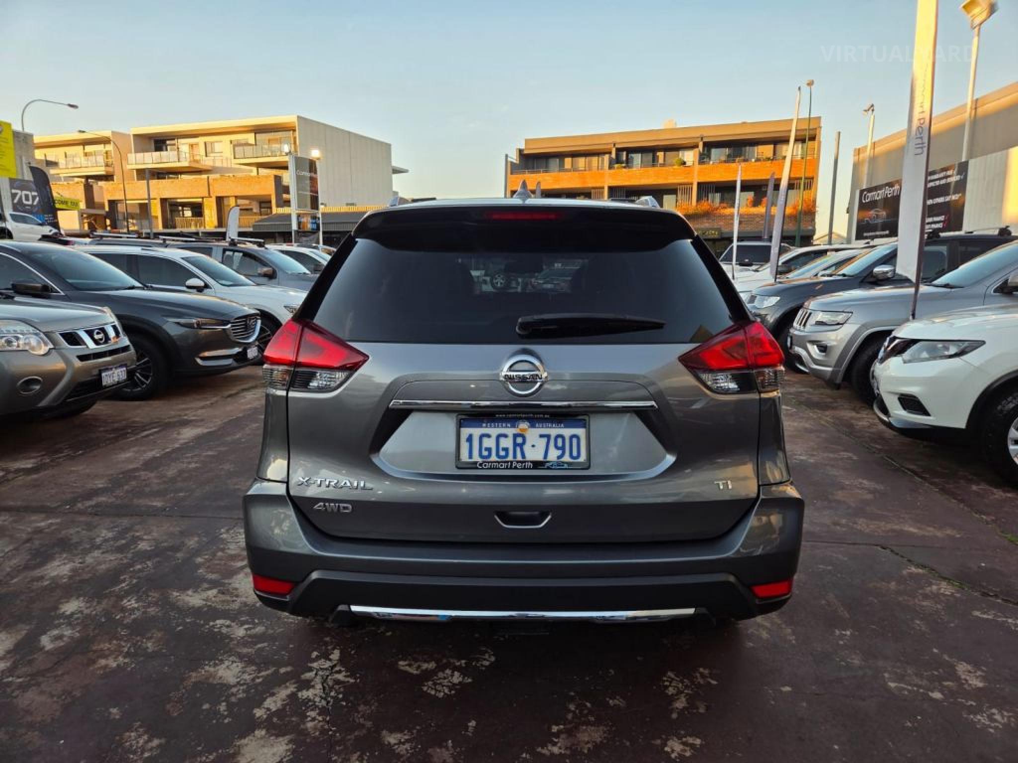 NISSAN X-TRAIL