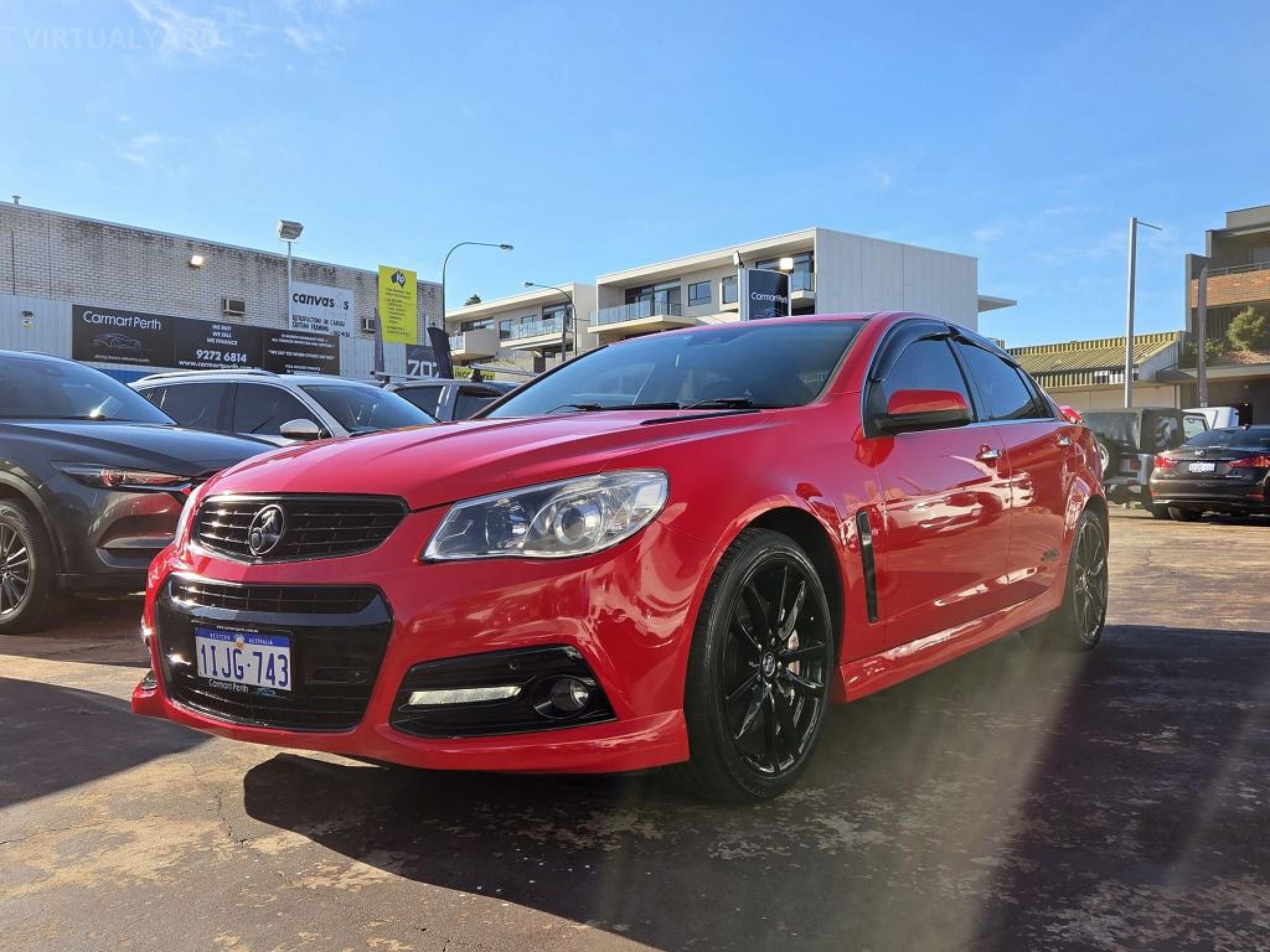 HOLDEN COMMODORE
