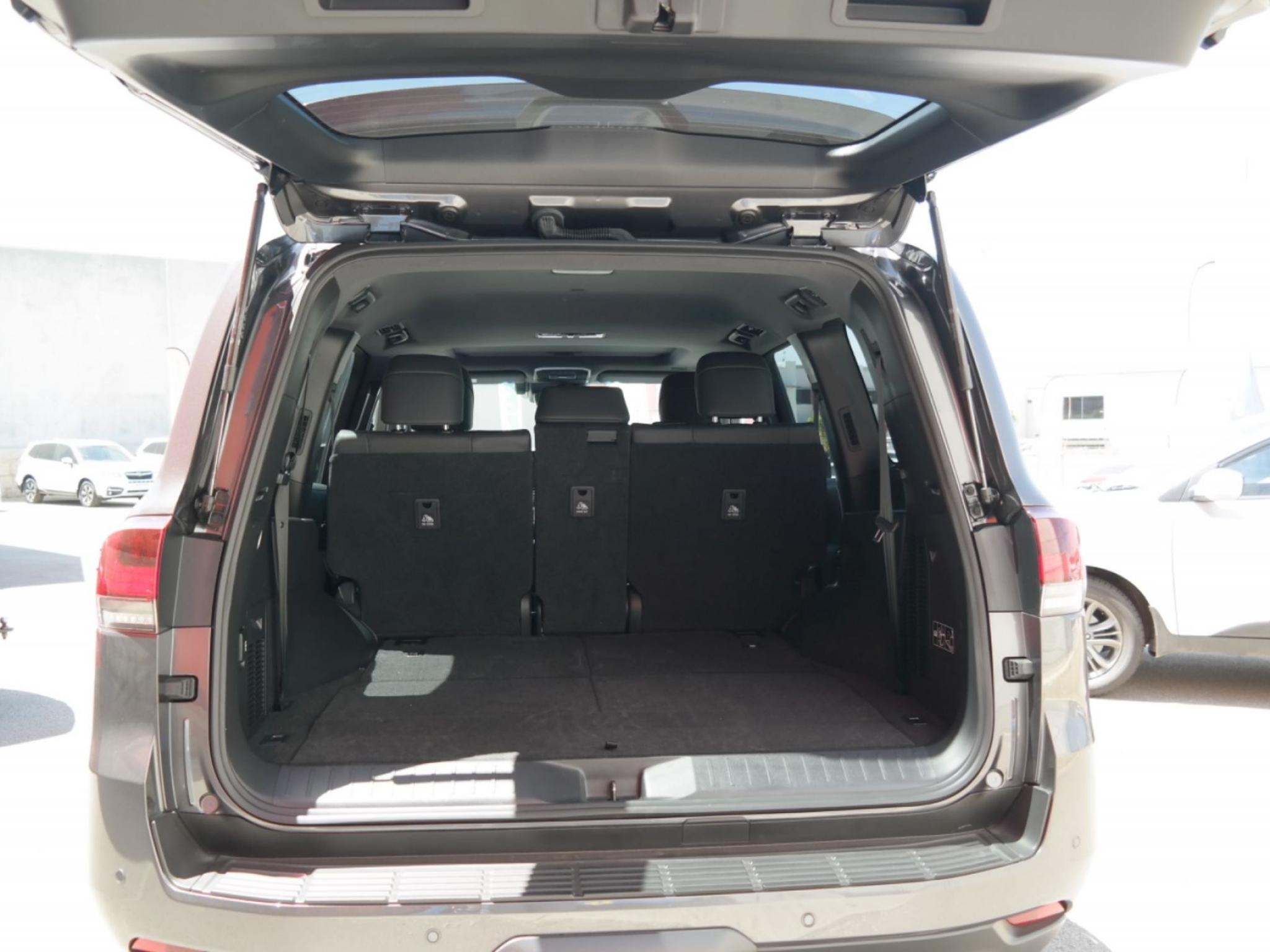 TOYOTA LANDCRUISER
