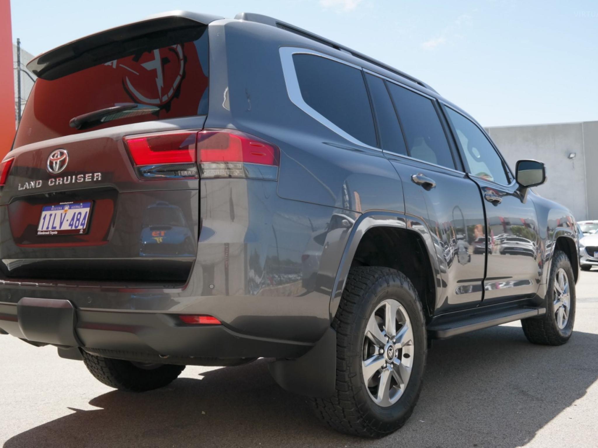 TOYOTA LANDCRUISER