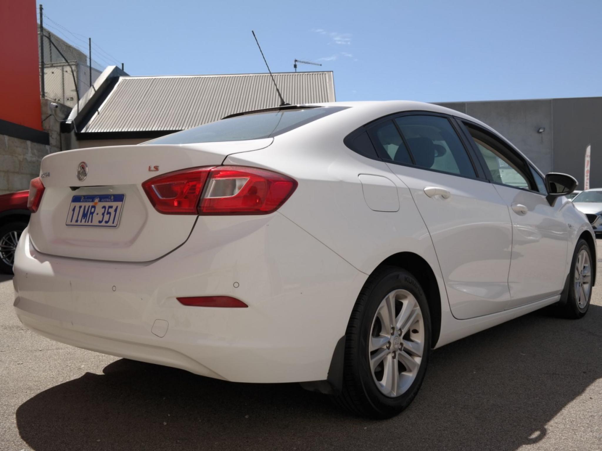 HOLDEN ASTRA