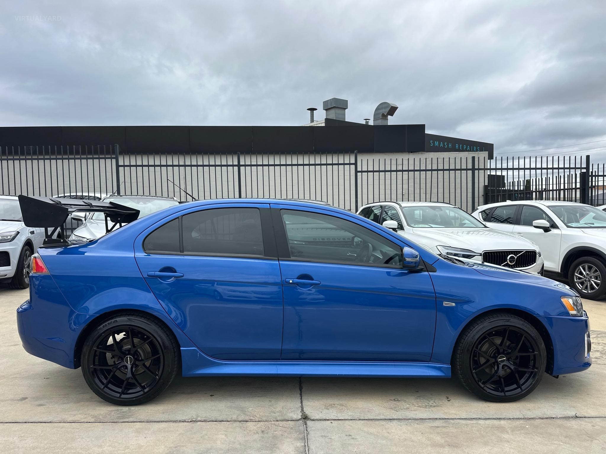 MITSUBISHI LANCER
