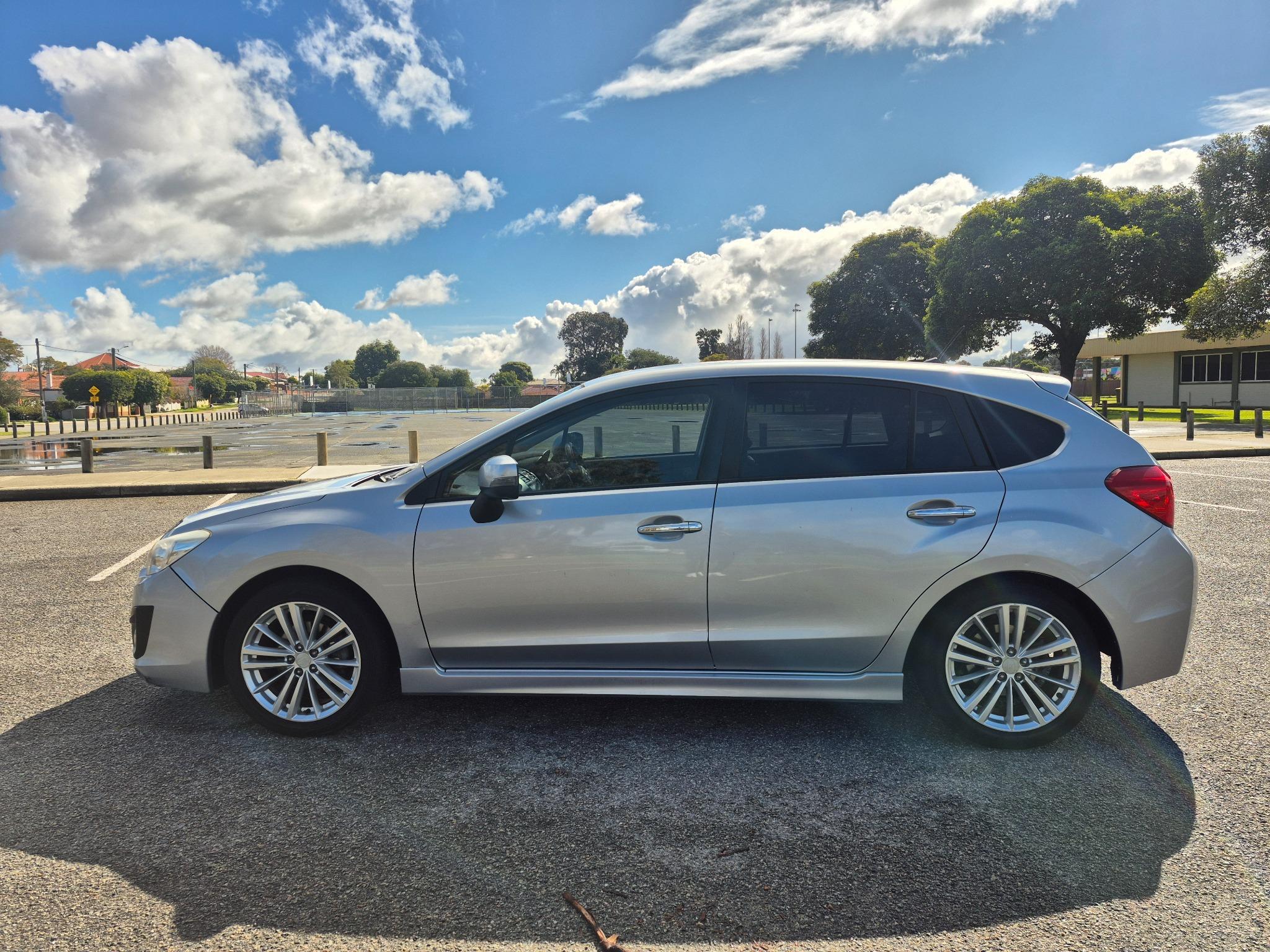 SUBARU IMPREZA