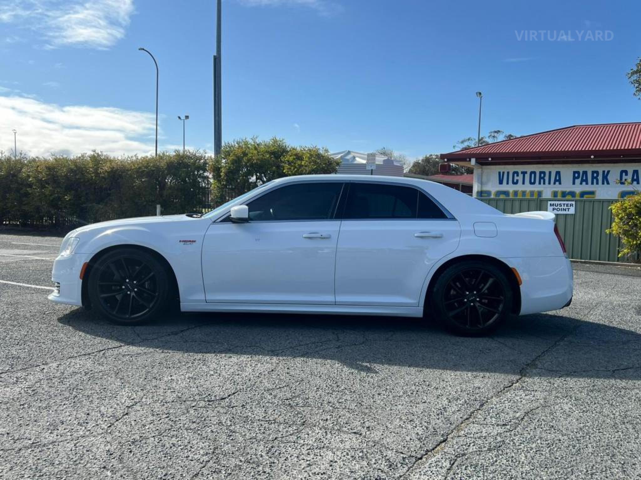 CHRYSLER 300