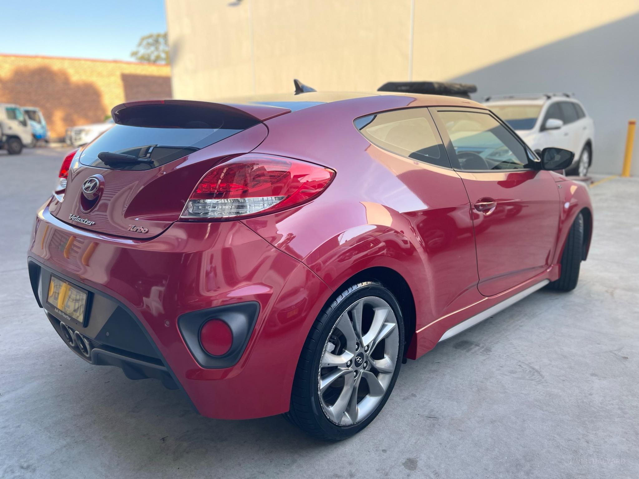 HYUNDAI VELOSTER