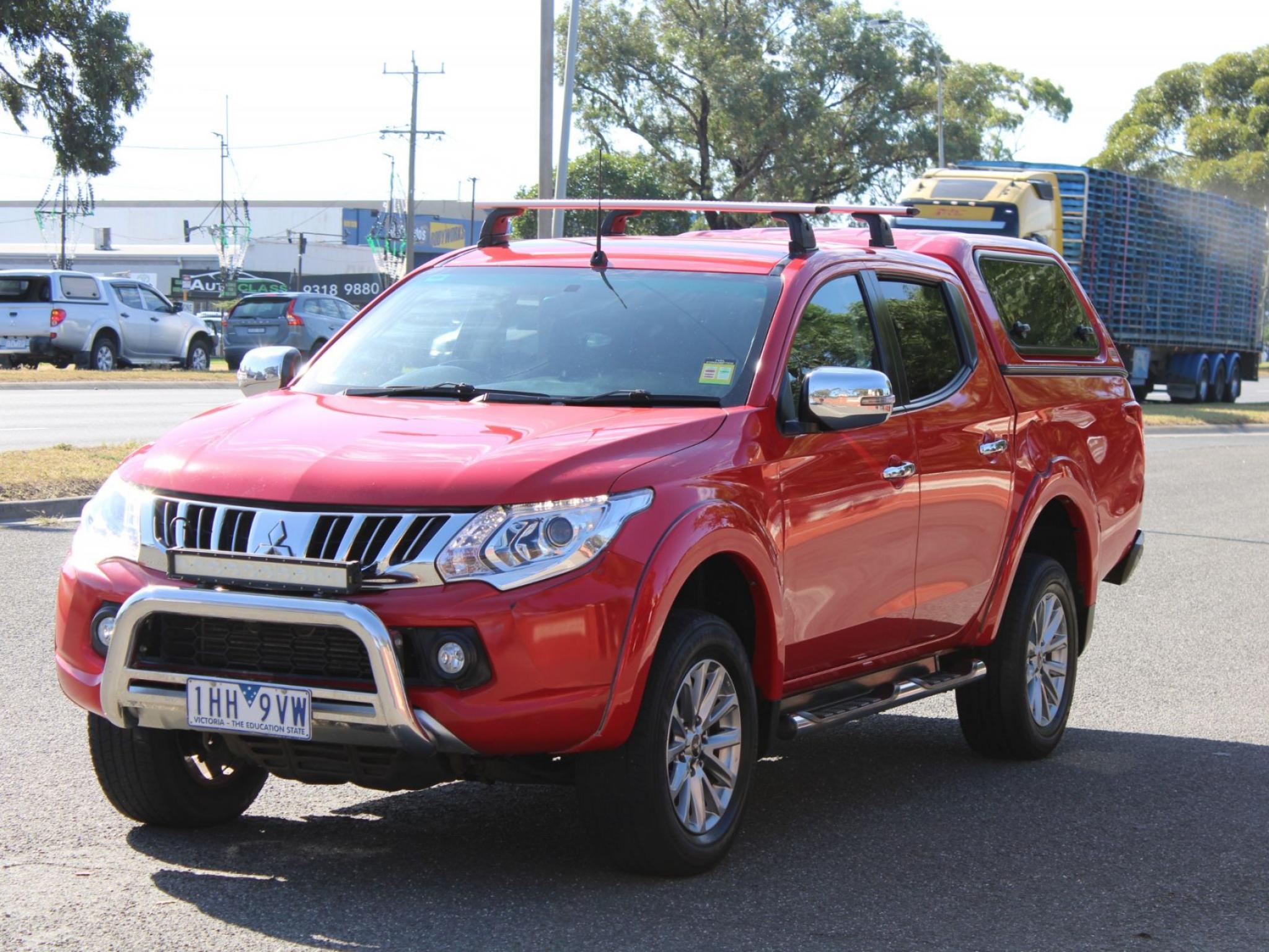 MITSUBISHI TRITON