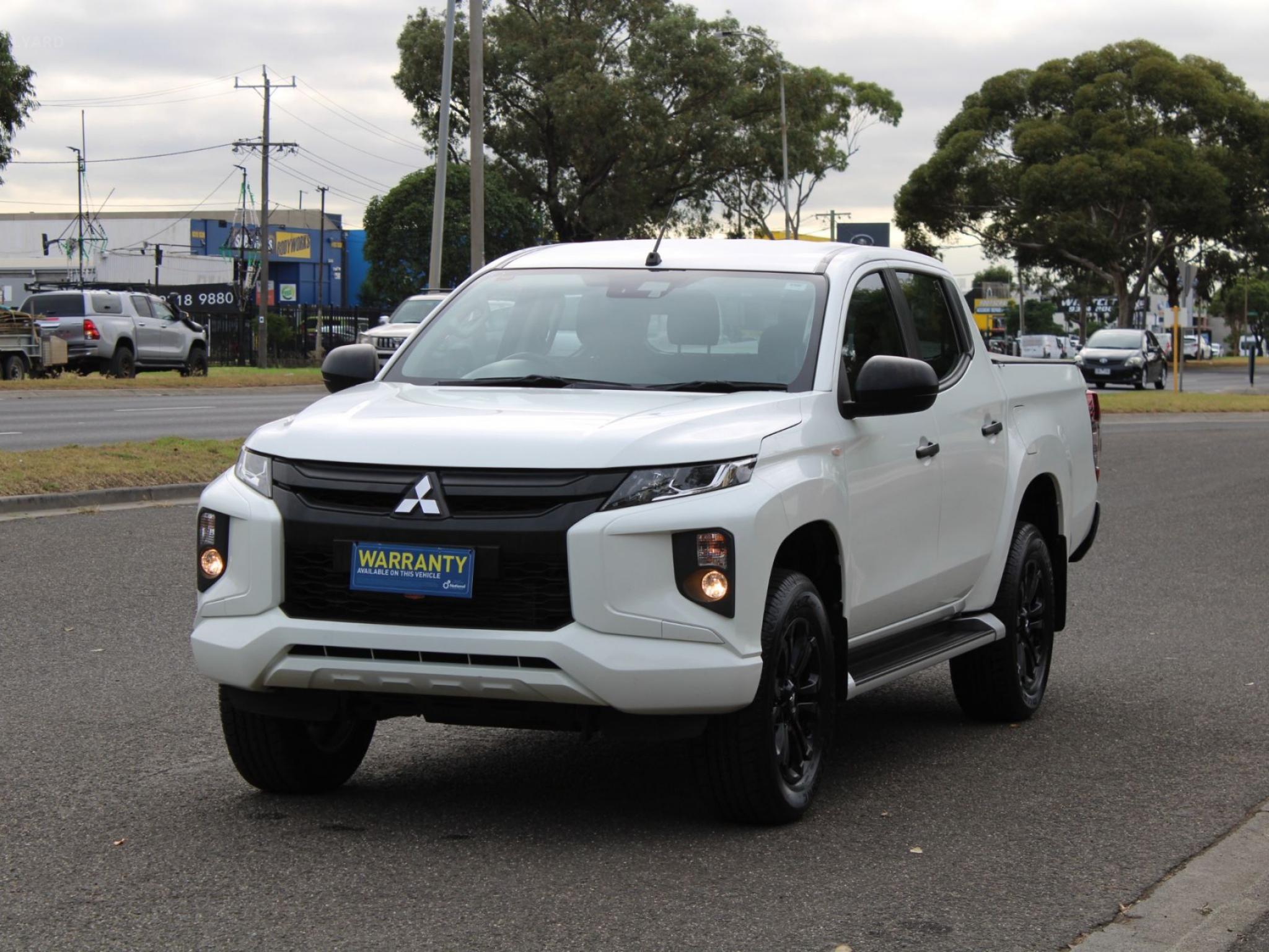 MITSUBISHI TRITON