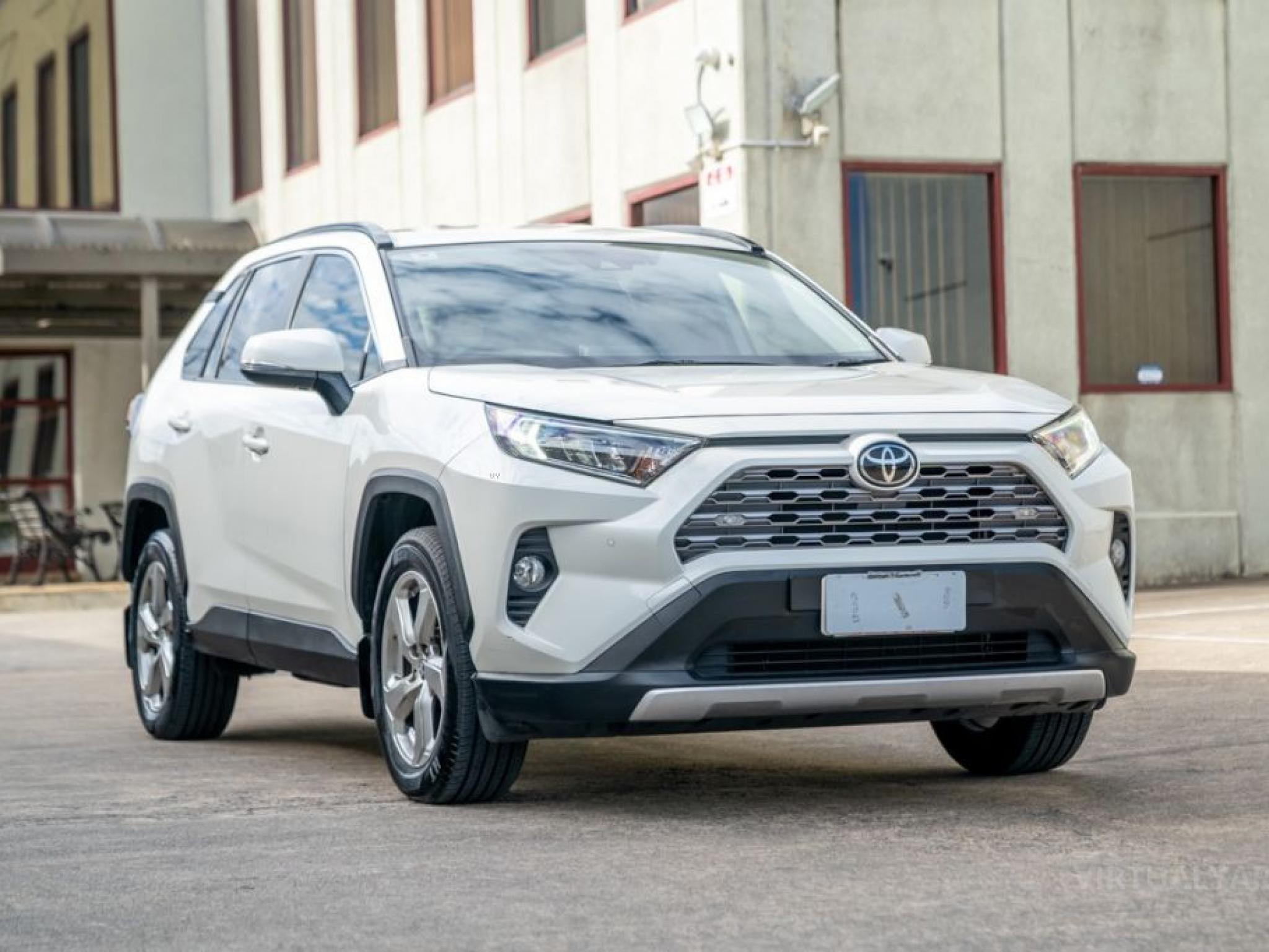 TOYOTA RAV4