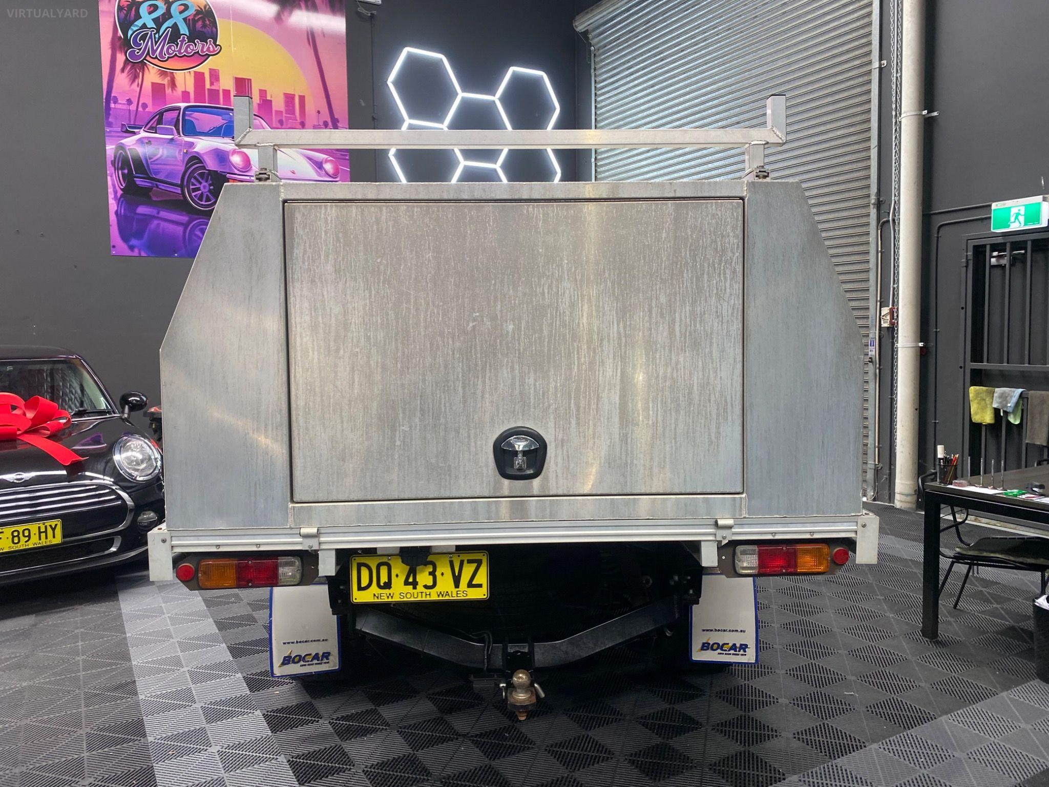 NISSAN NAVARA