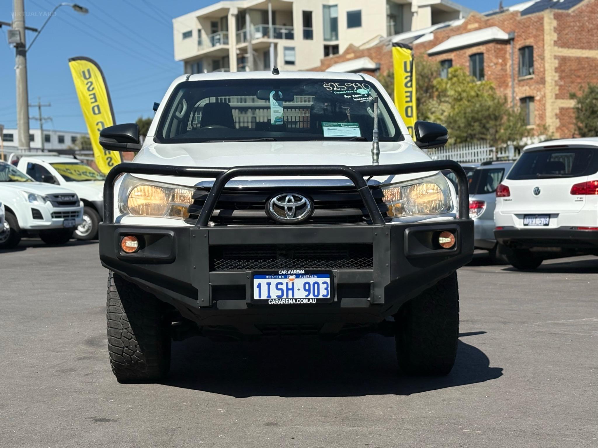 TOYOTA HILUX