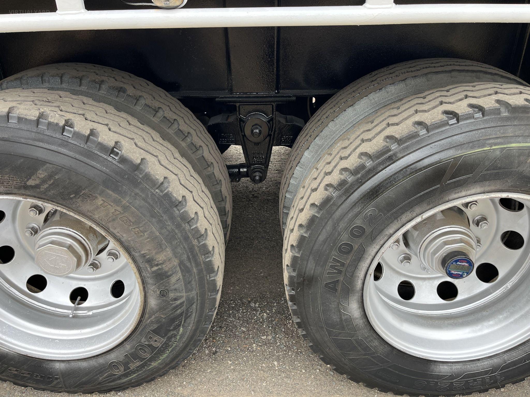 BARKER TANDEM SEMI TRAILER