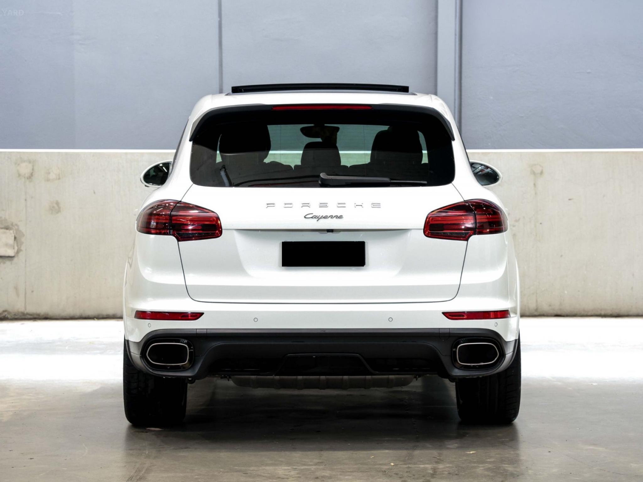 PORSCHE CAYENNE