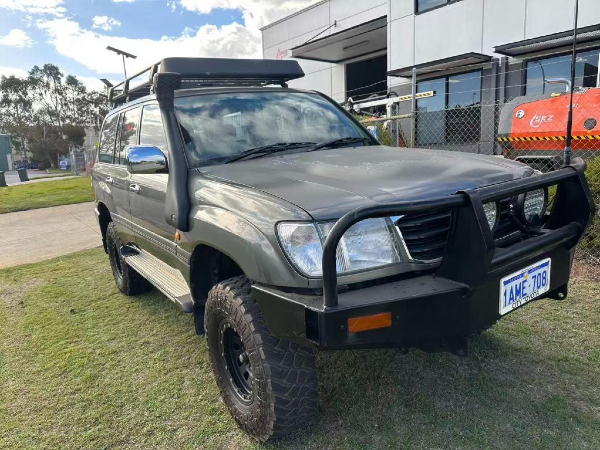 TOYOTA LANDCRUISER