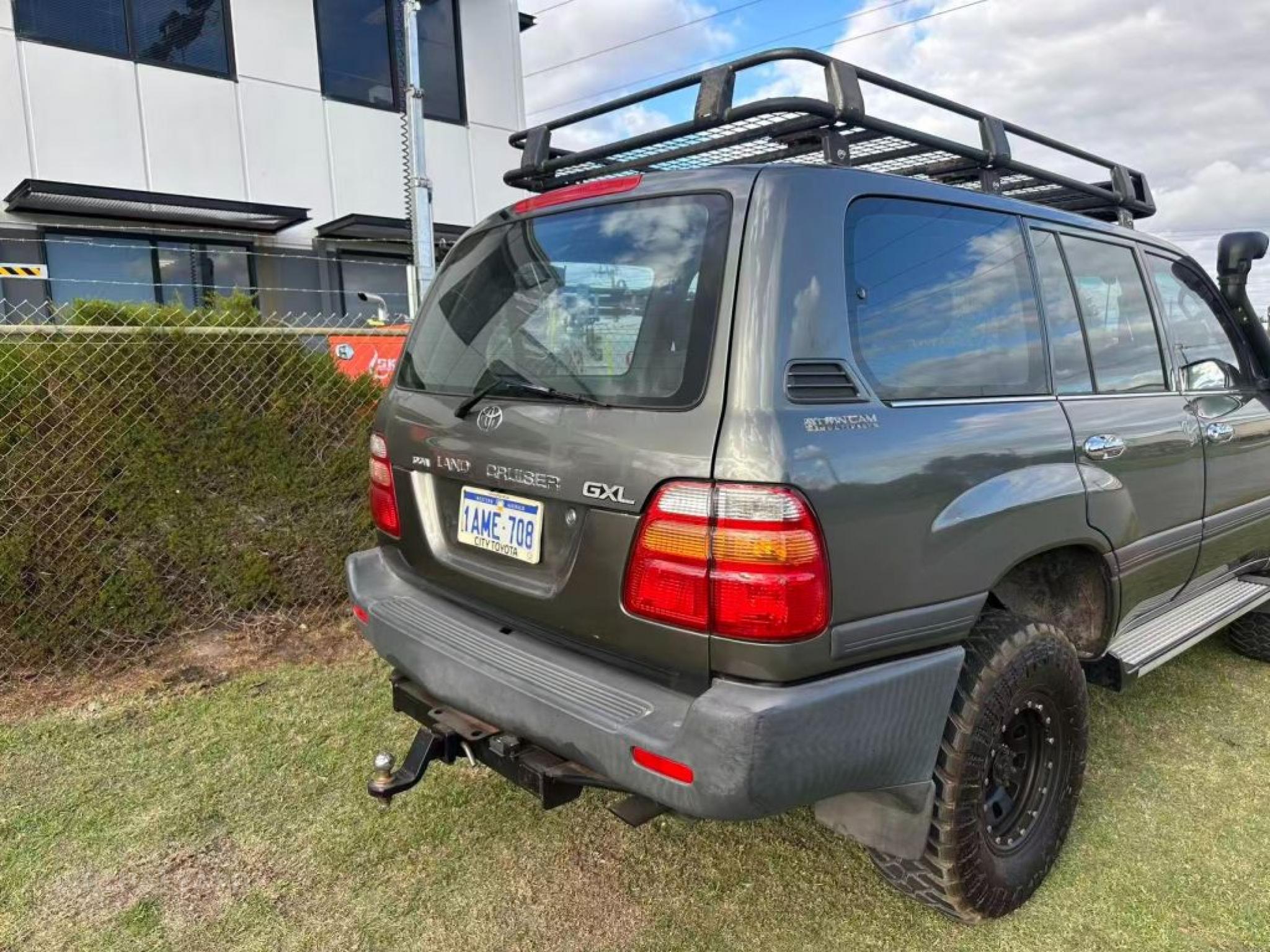 TOYOTA LANDCRUISER