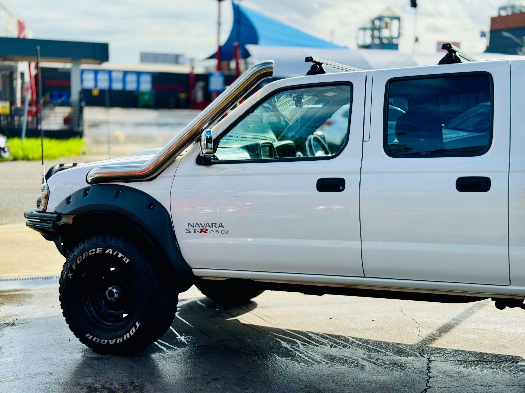 NISSAN NAVARA