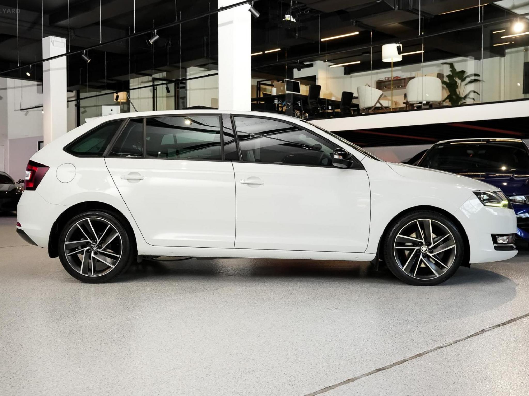 SKODA RAPID SPACEBACK