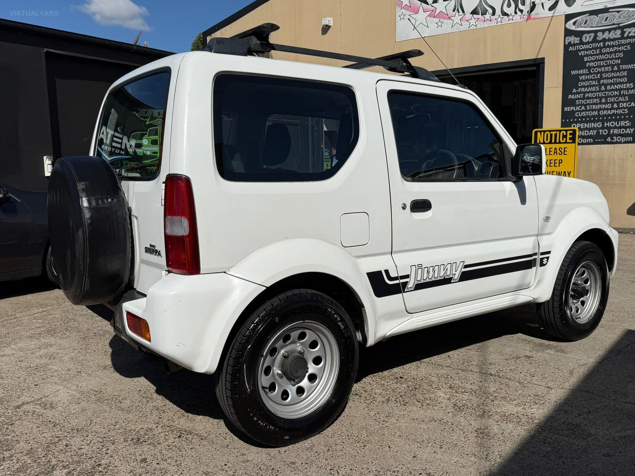 SUZUKI JIMNY